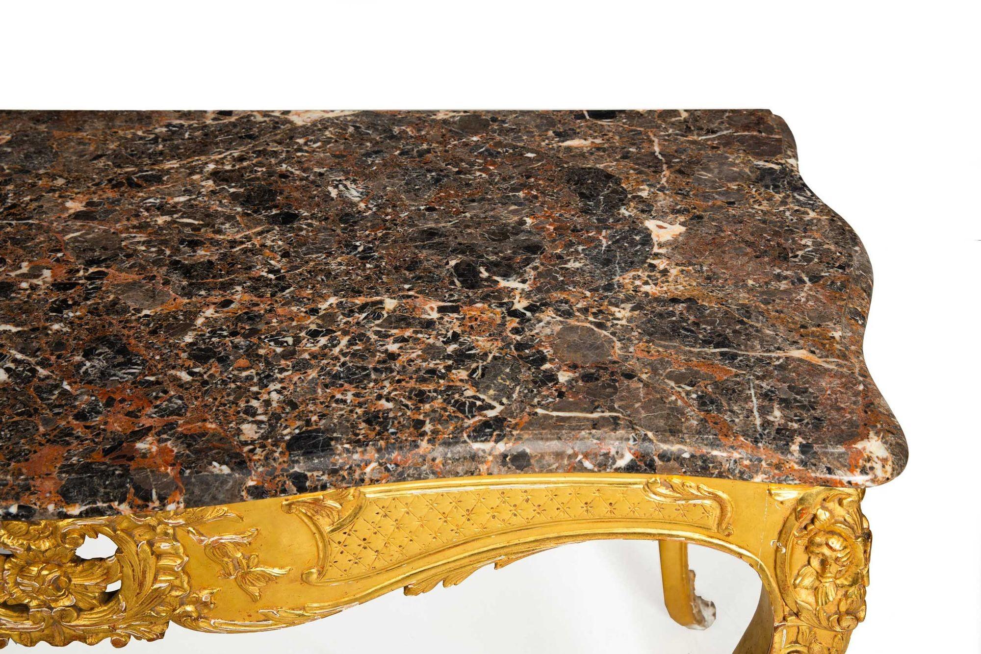 Table console ancienne de style Louis XV avec plateau en marbre doré en vente 1