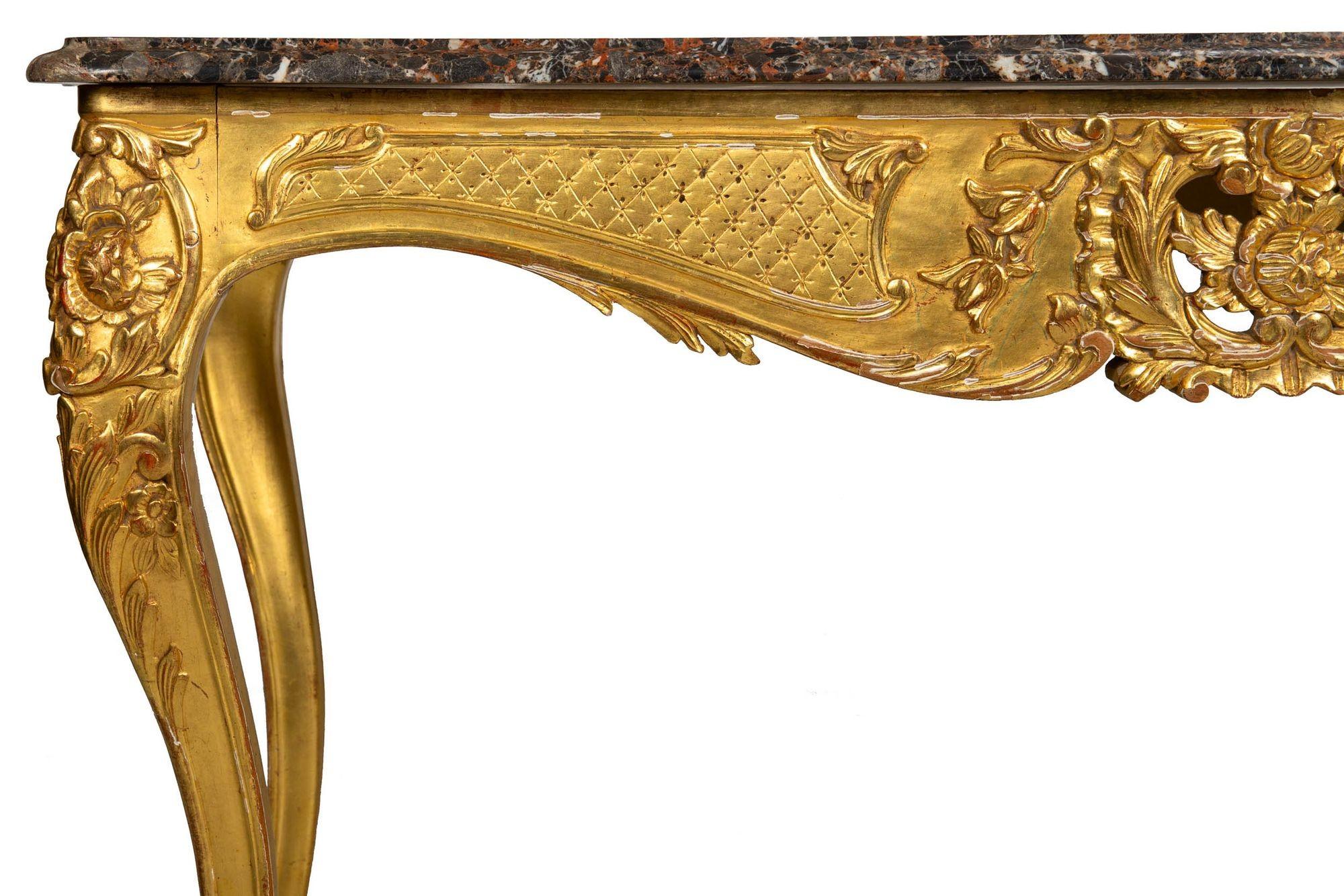 Table console ancienne de style Louis XV avec plateau en marbre doré en vente 2