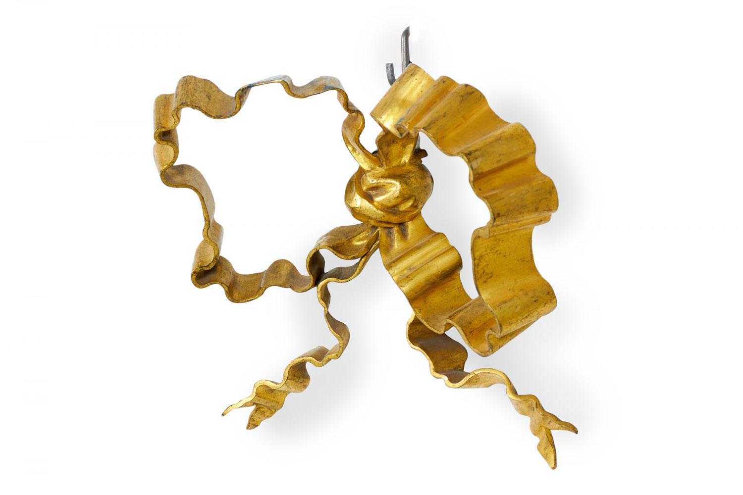 Adorno de nudo de lazo francés estilo Luis XV (s. XIX/XX) de bronce dorado (tal cual)