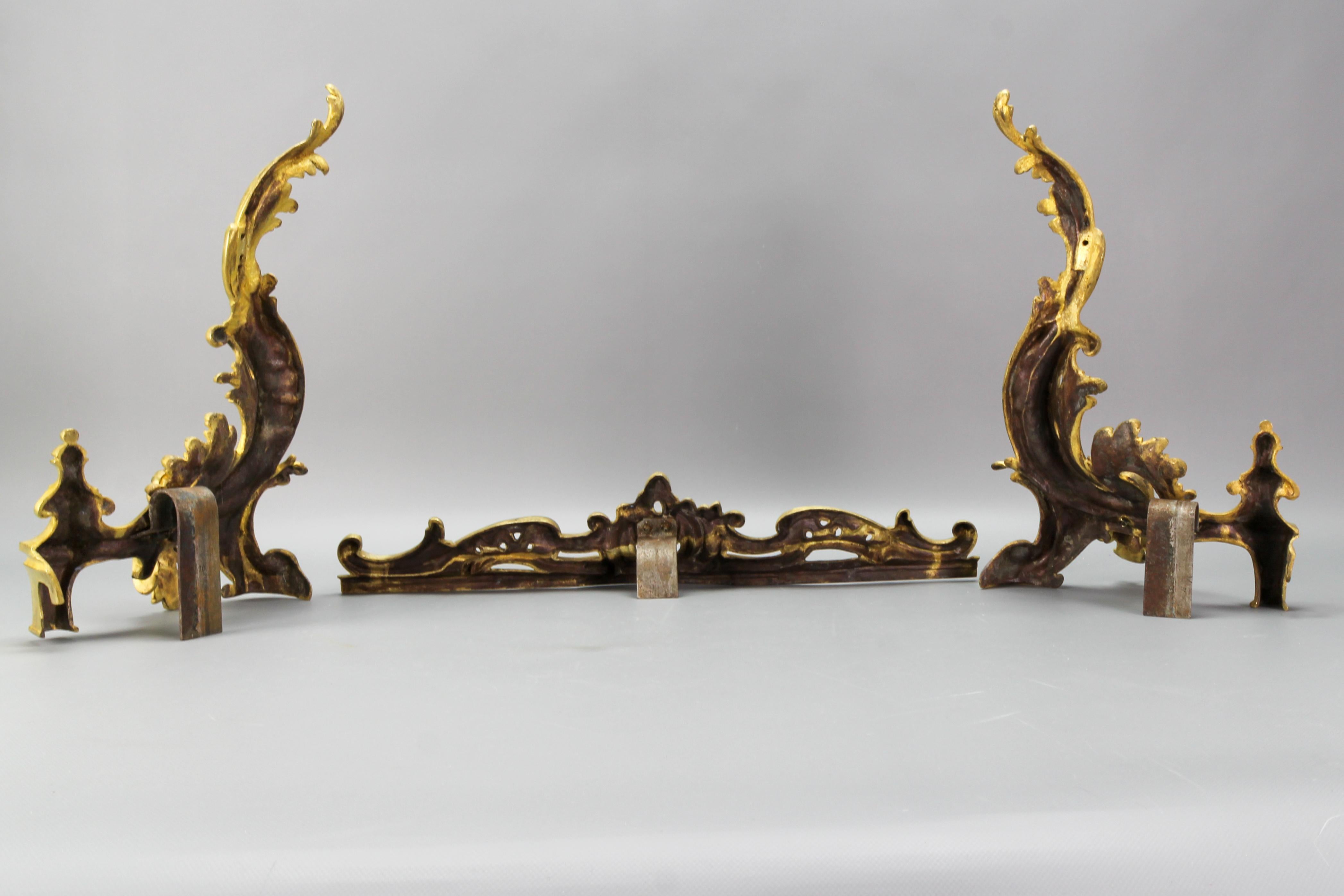 French Louis XV Style Gilt Bronze Fireplace Fender, Late 19th Century 10