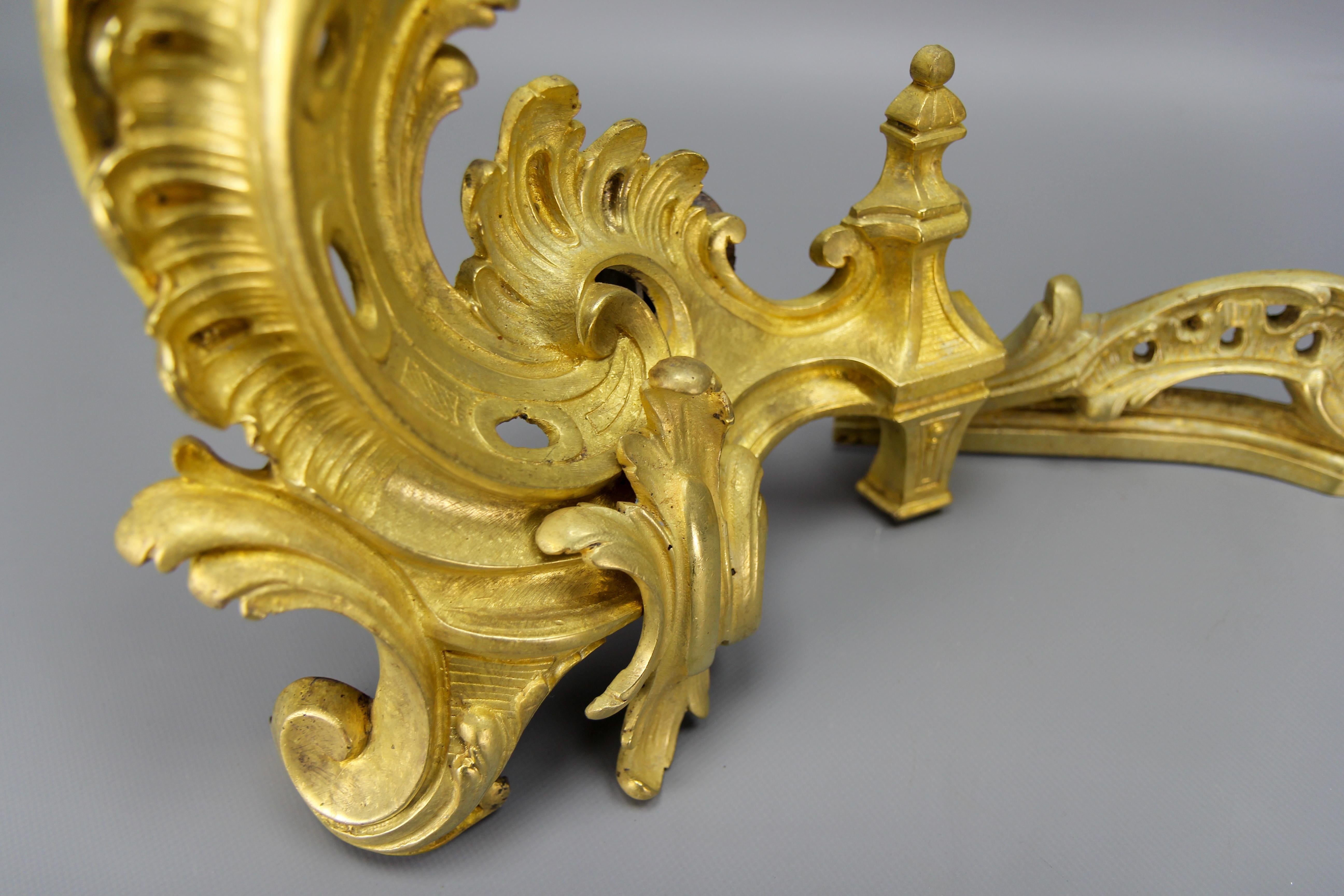 Metal French Louis XV Style Gilt Bronze Fireplace Fender, Late 19th Century