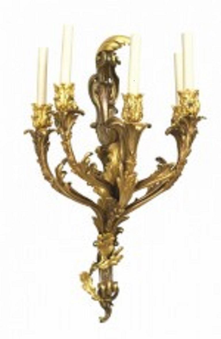 19th Century French Louis XV Style Gilt Bronze Wall Sconce For Sale