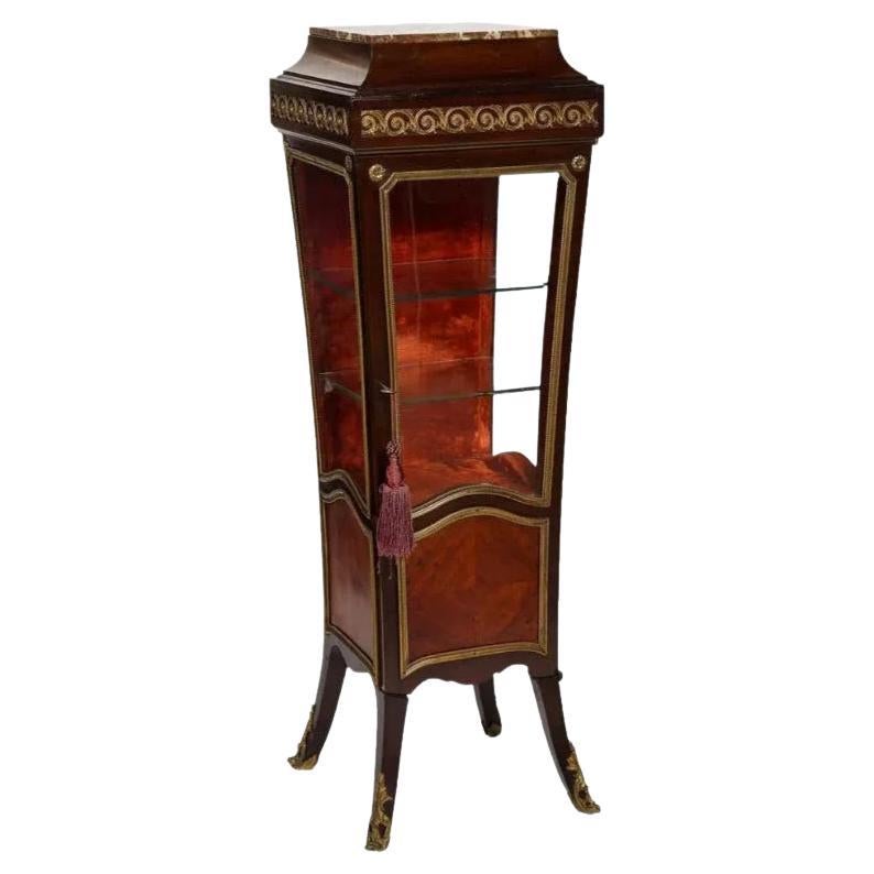 French Louis XV Style Gilt Mounted Kingwood Pedestal Vitrine Cabinet, circa 1880 For Sale