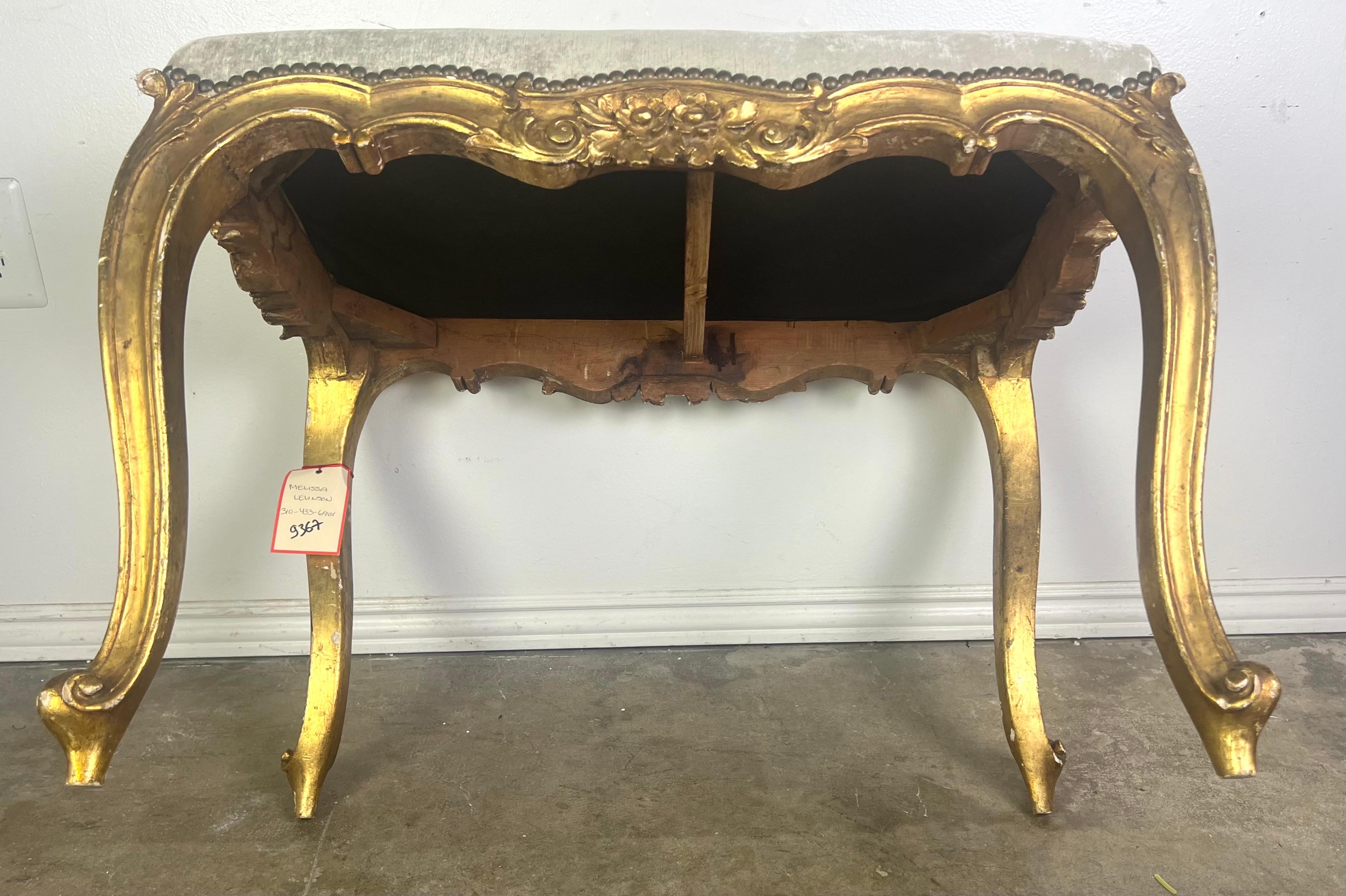 French Louis XV Style Gilt Wood Bench For Sale 4