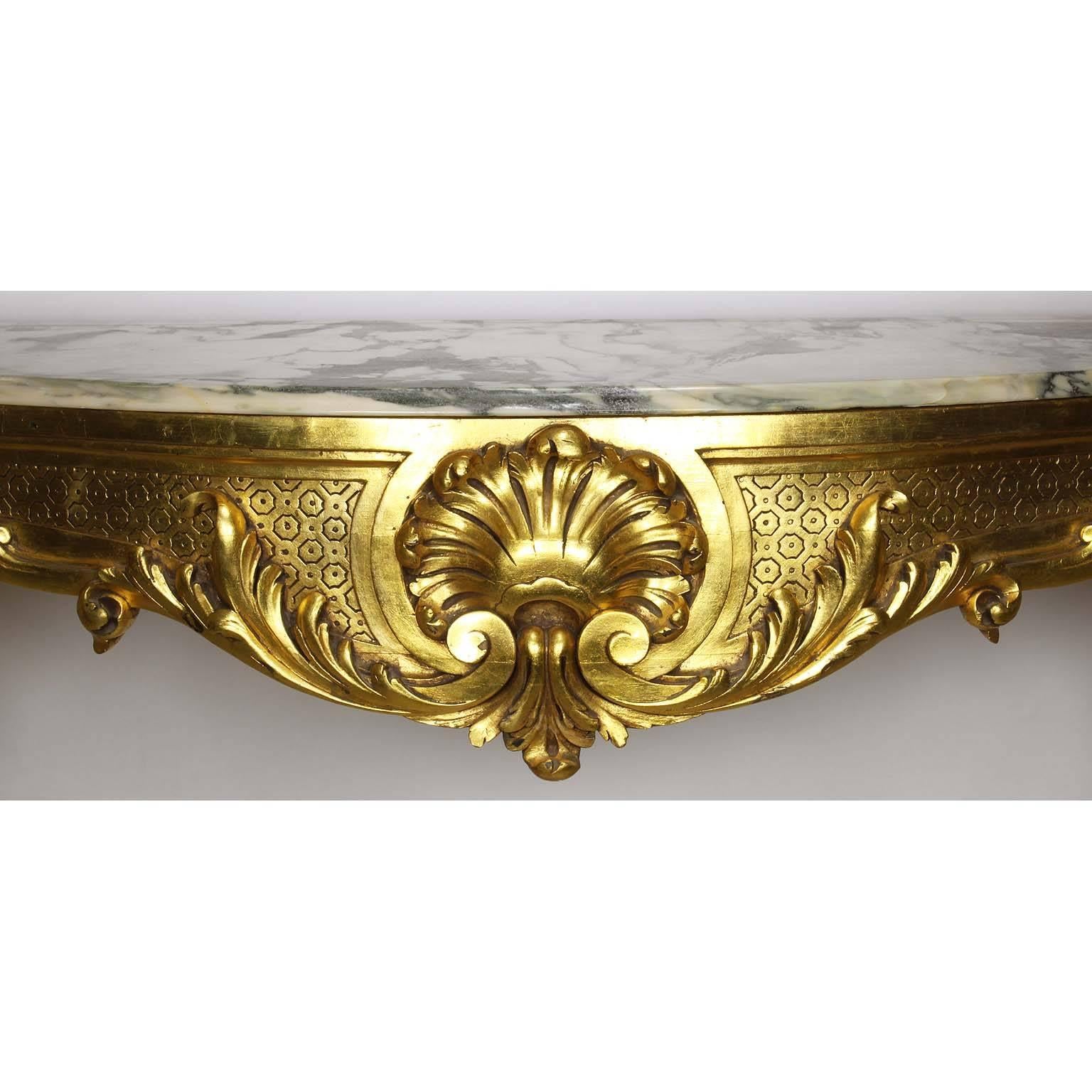 Français Table console française de style Louis XV en bois doré sculpté avec plateau en marbre en vente