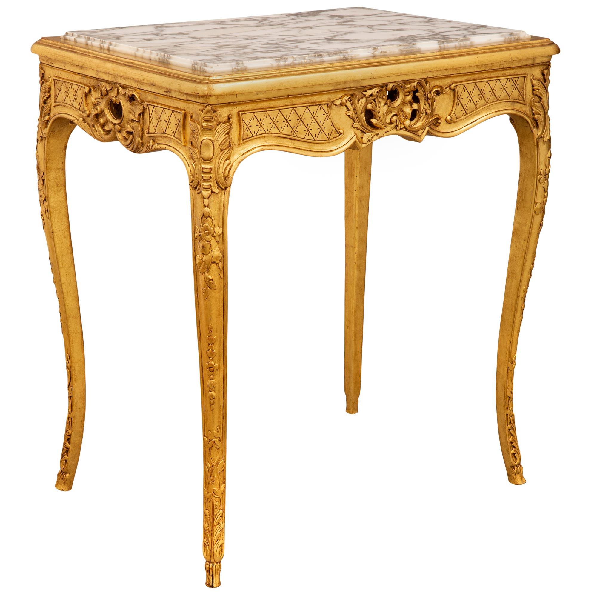 French Louis XV Style Giltwood and Fleur De Pêcher Marble Side Table In Good Condition For Sale In West Palm Beach, FL