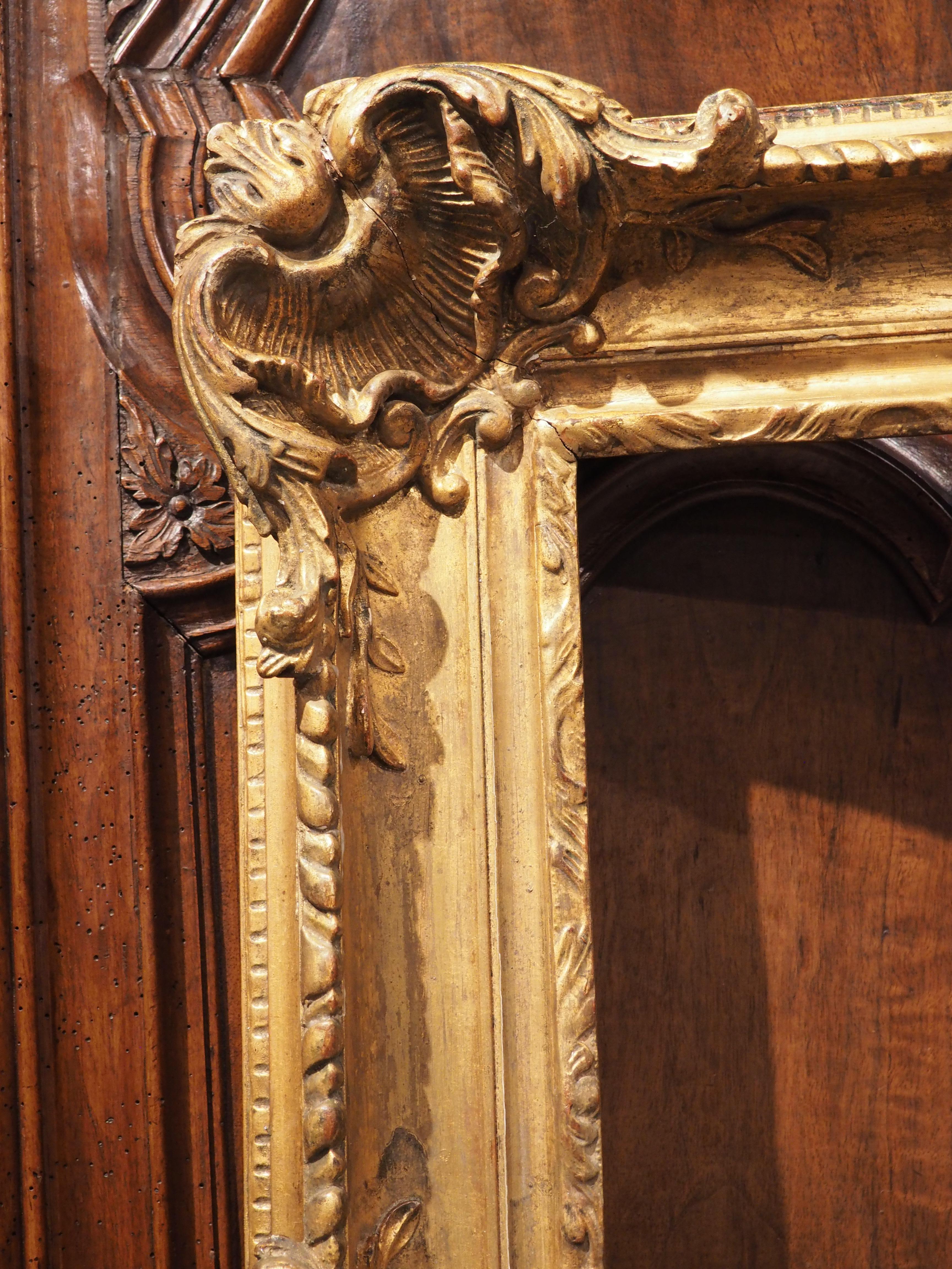 French Louis XV Style Giltwood Frame, Circa 1880 In Good Condition In Dallas, TX