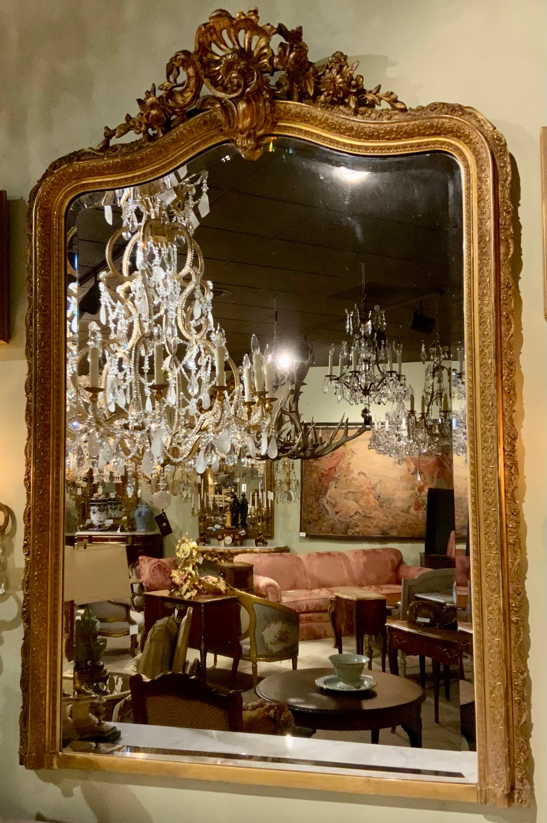 French Louis XV-Style Giltwood Mirror, Beveled For Sale 3