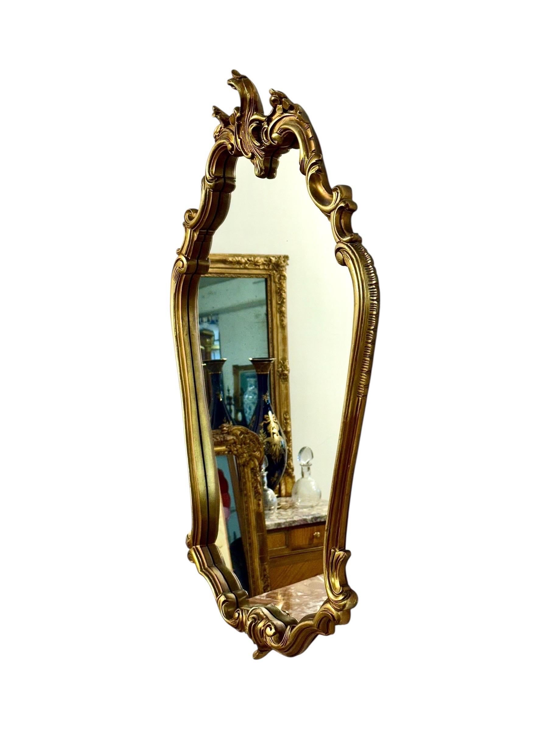 Miroir mural Rococo en bois doré de style Louis XV, 20e siècle en vente 1