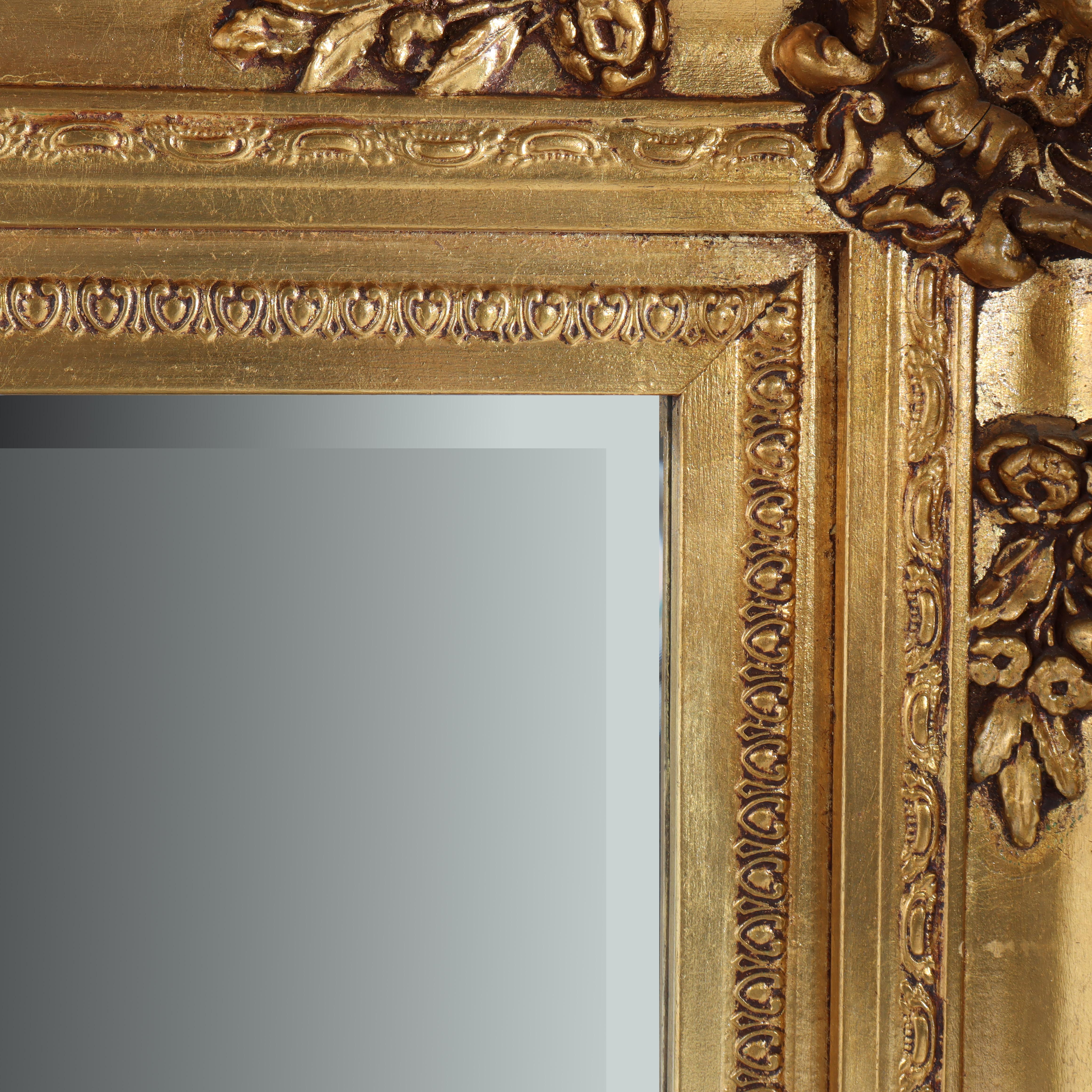 Bois doré Miroir mural en bois doré de style Louis XV 20e siècle en vente