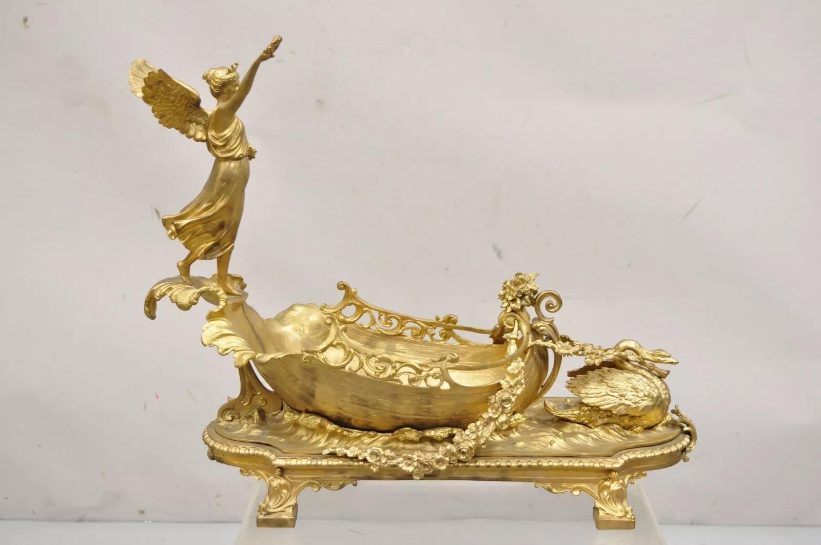 French Louis XV Style Gold Gilt Bronze Figural Centerpiece Bowl Sculpture For Sale 3