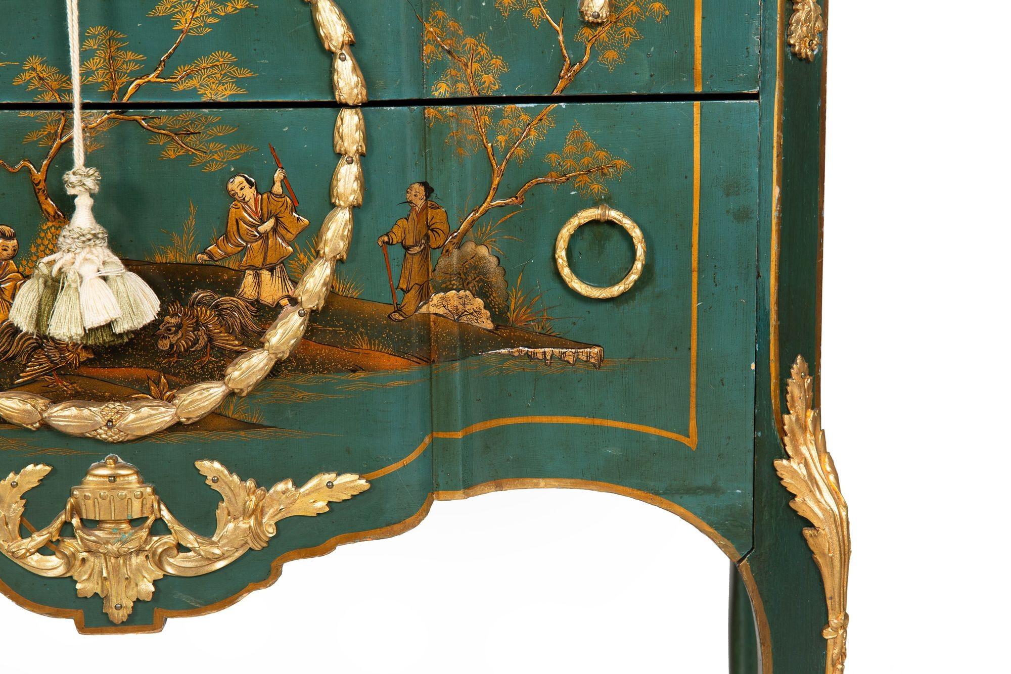 French Louis XV Style Green Chinoiserie Commode Chest of Drawers For Sale 7