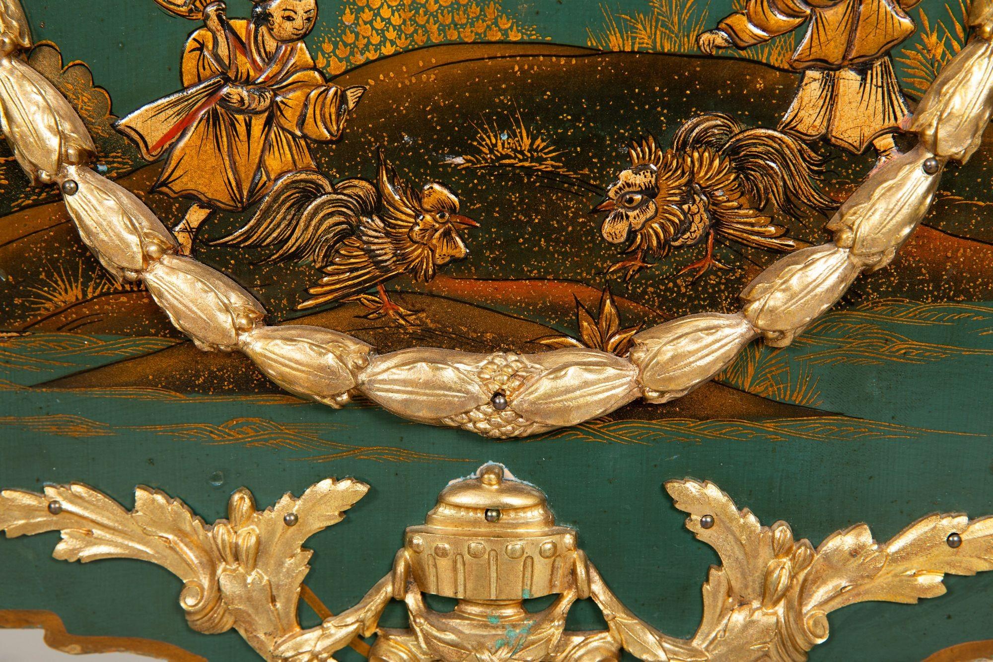 French Louis XV Style Green Chinoiserie Commode Chest of Drawers For Sale 13