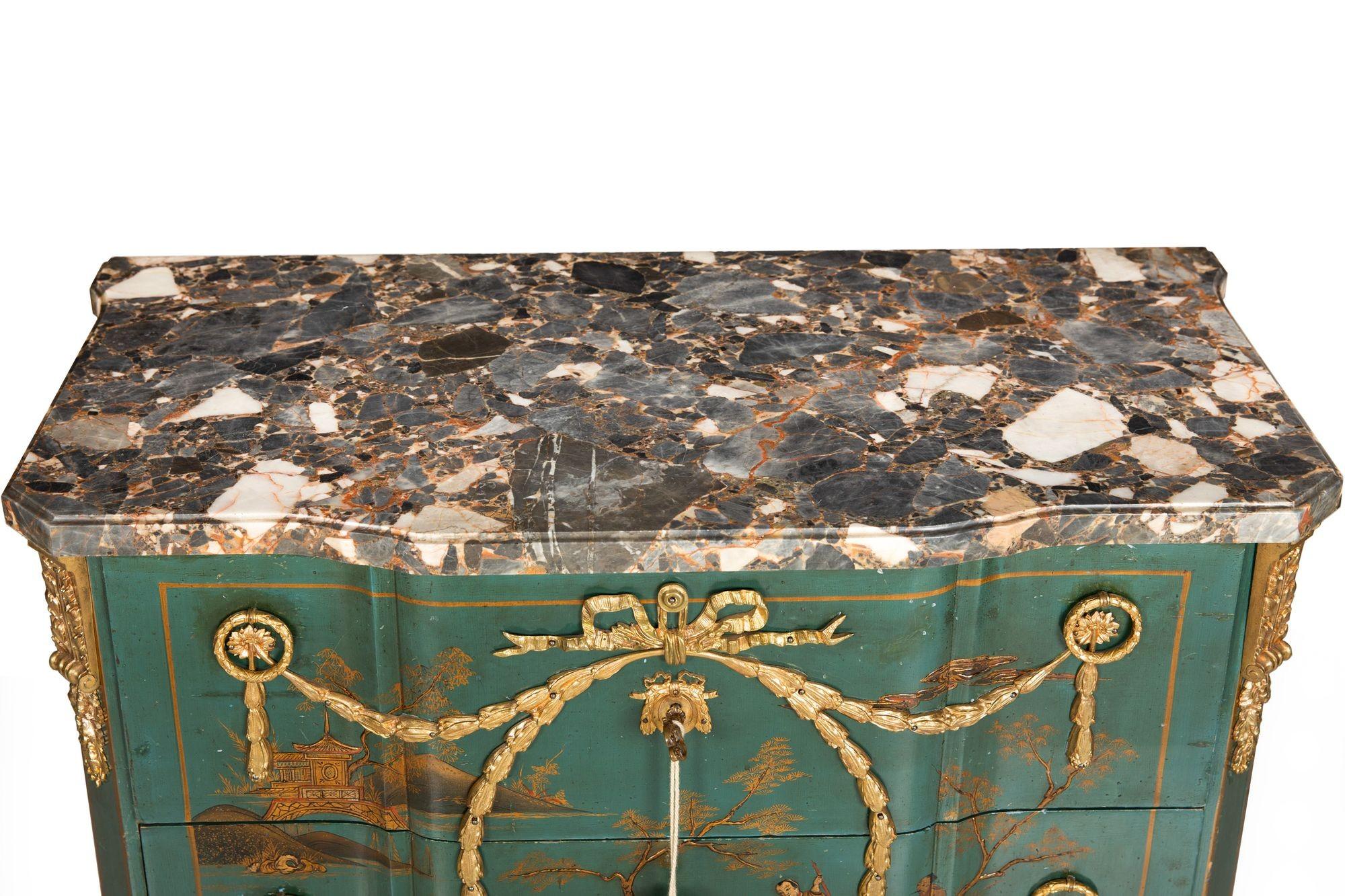 French Louis XV Style Green Chinoiserie Commode Chest of Drawers For Sale 1