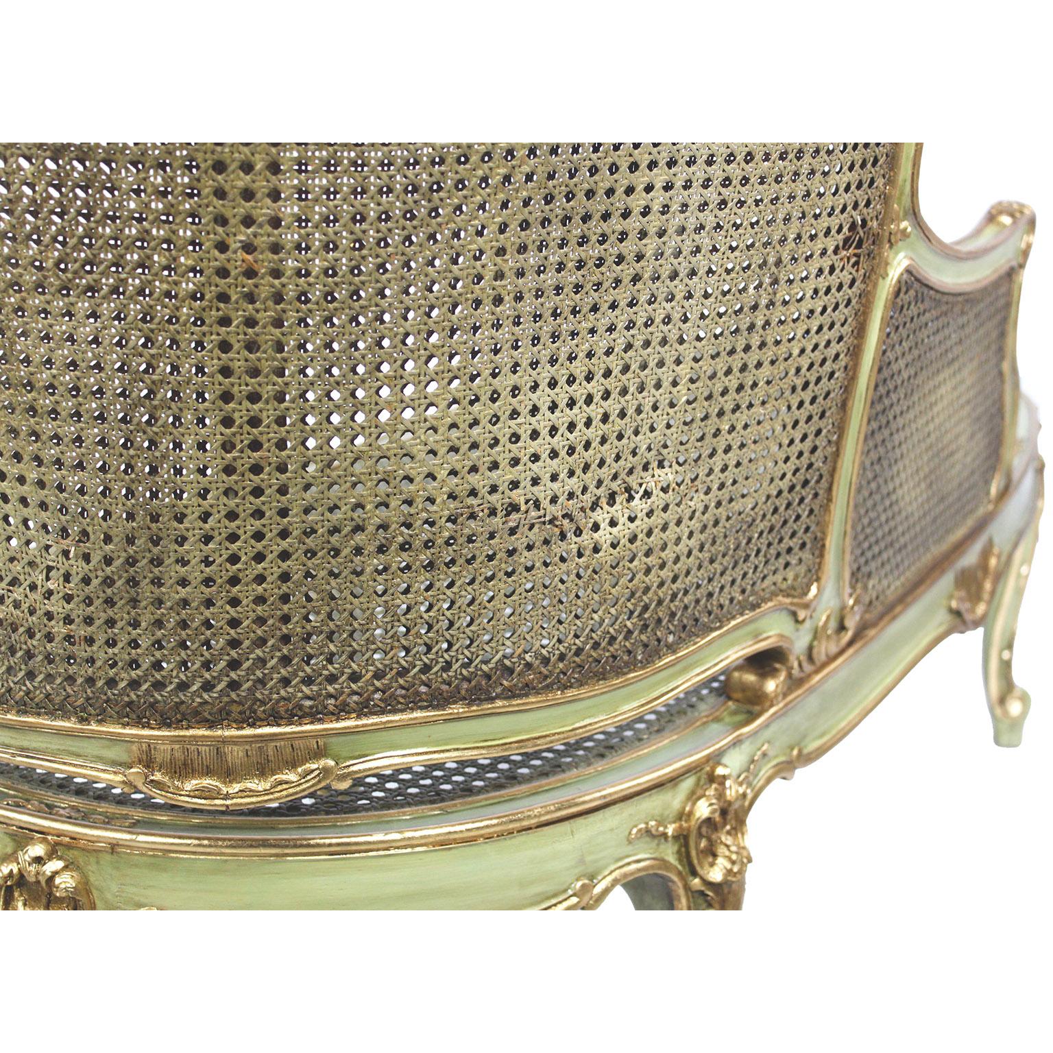 French Louis XV Style Green-Lacquered and Parcel Giltwood Carved Chaise Lounge For Sale 11