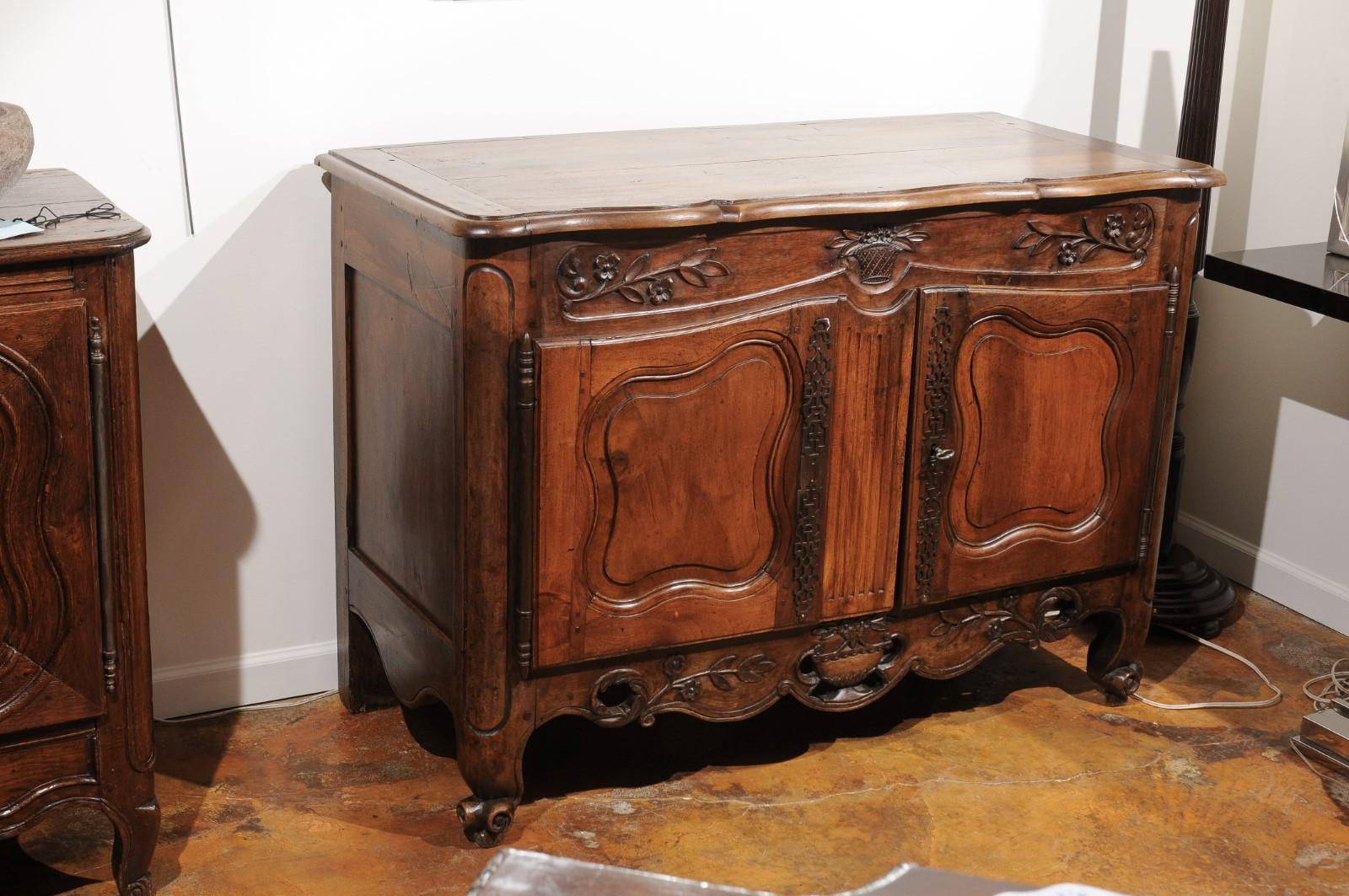 French Louis XV Style Hand-Carved Walnut Buffet, circa 1800 with Floral Motifs 2