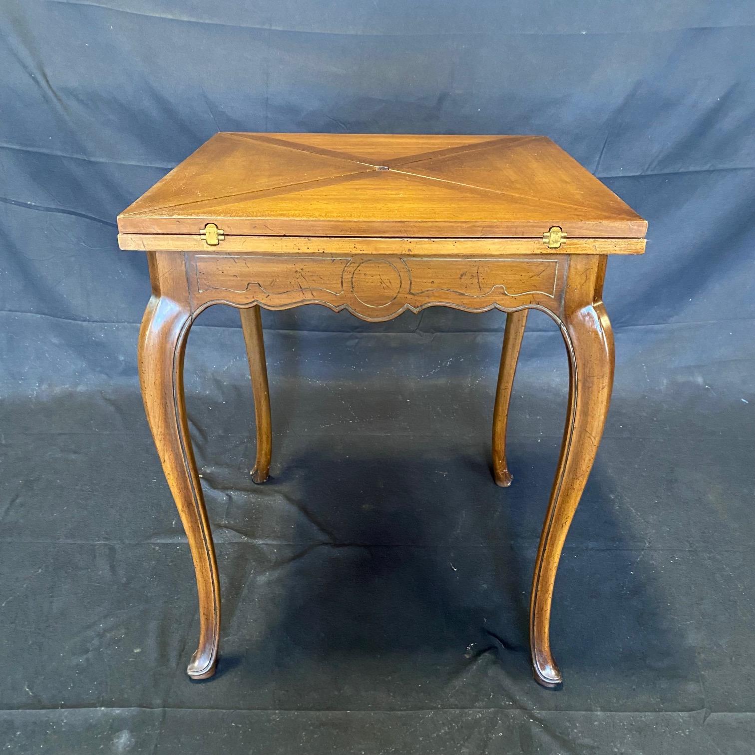 French Louis XV Style Handkerchief Folding Game Table  For Sale 5