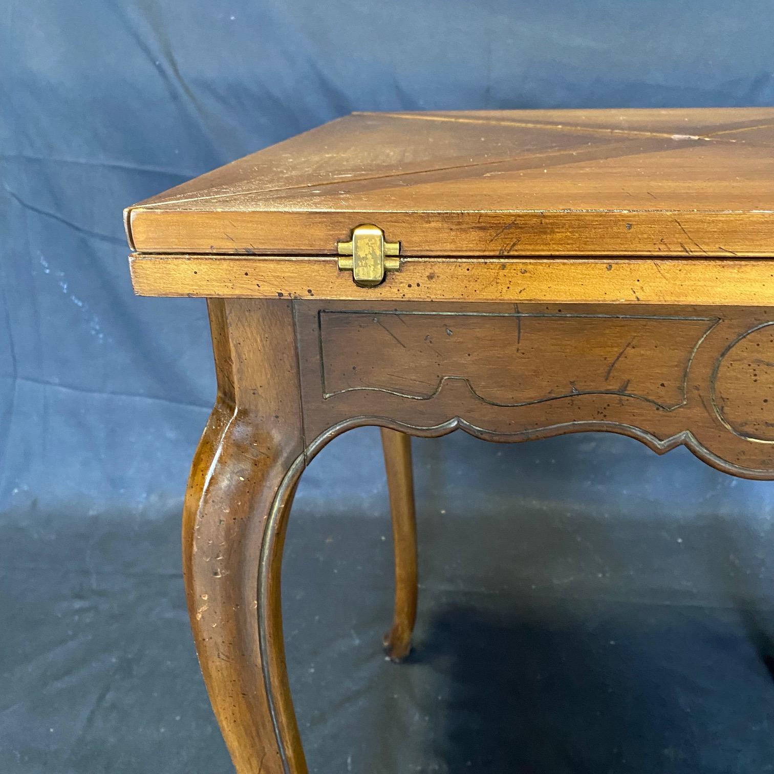 French Louis XV Style Handkerchief Folding Game Table  In Good Condition For Sale In Hopewell, NJ