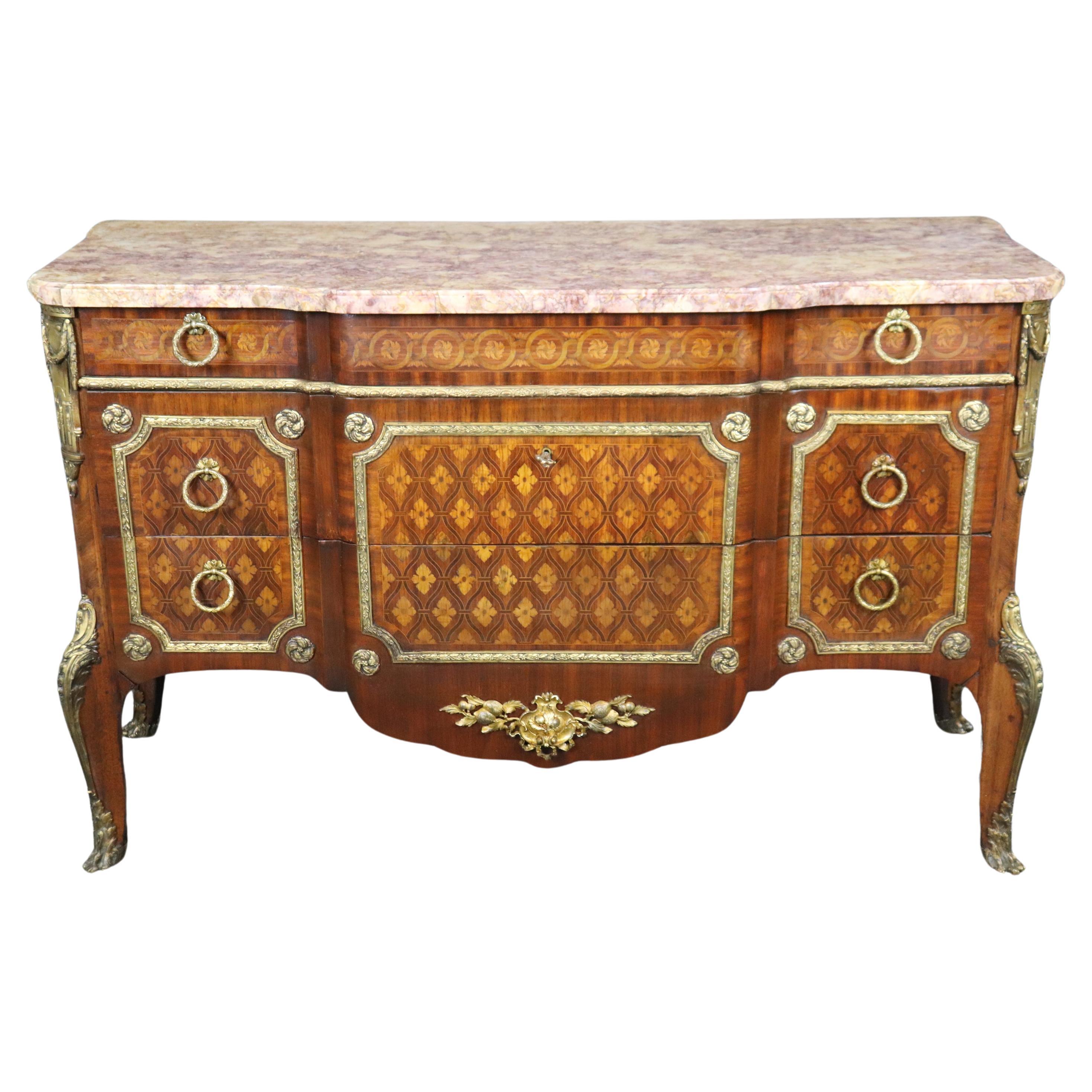 Commode francese in stile Luigi XV intarsiato e in bronzo di Roger Vandercruse Lacroix in vendita