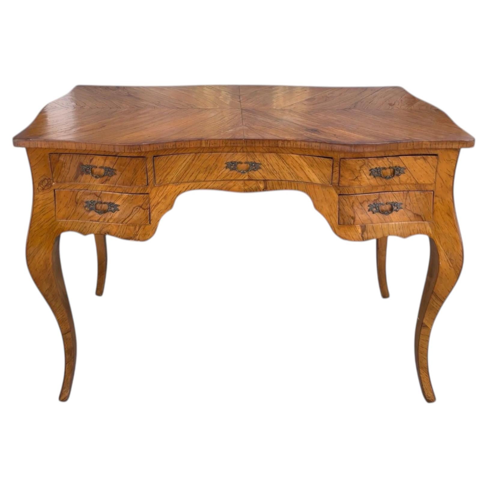 What is a center table?