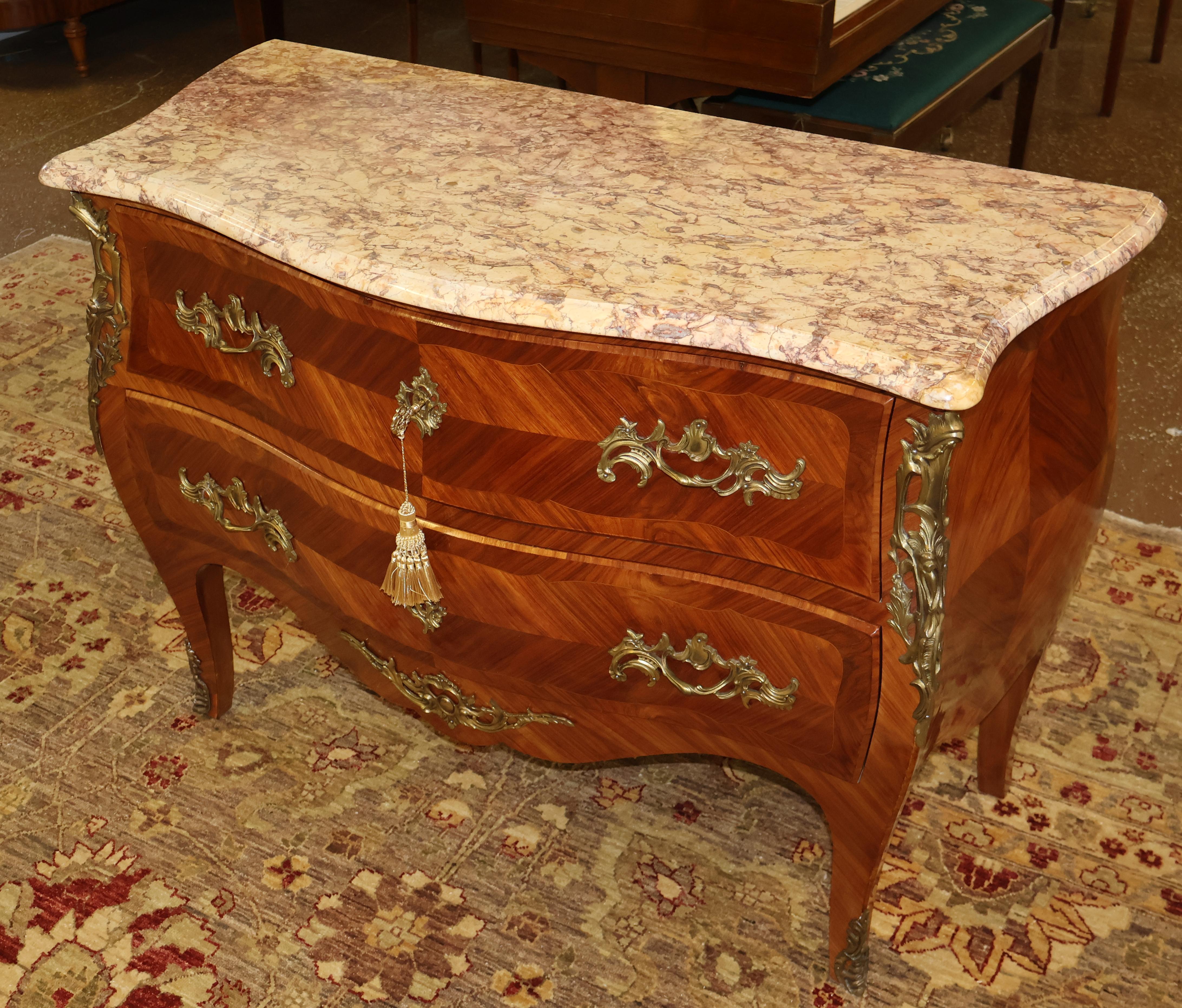 French Louis XV Style Kingwood Marble Top Commode Dresser Chest of Drawers In Good Condition For Sale In Long Branch, NJ