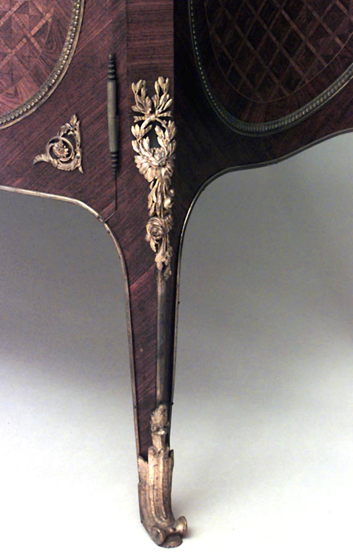 Vitrine/Schrank aus Veilchenholz im Louis XV.-Stil (19. Jahrhundert) im Angebot