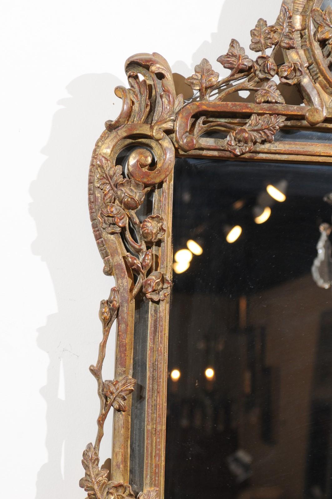 French Louis XV Style Late 18th Century Carved Giltwood Mirror with Floral Decor 5