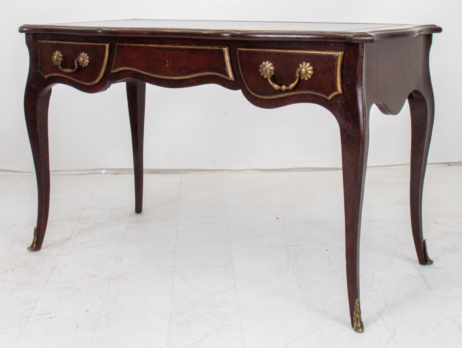 Französischer Louis XV Stil Schreibtisch mit Lederplatte im Angebot 1