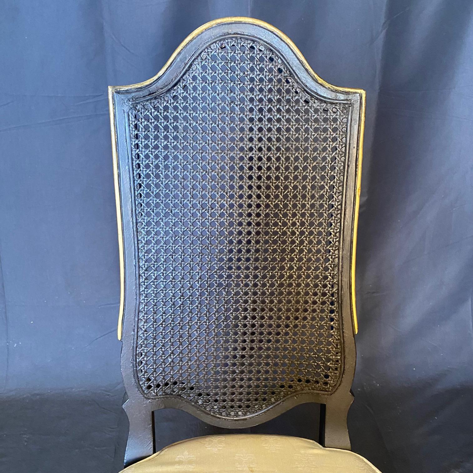 Französischer Schreibtisch im Louis-XV-Stil mit Lederplatte und passender Schreibtischstuhl im Angebot 5