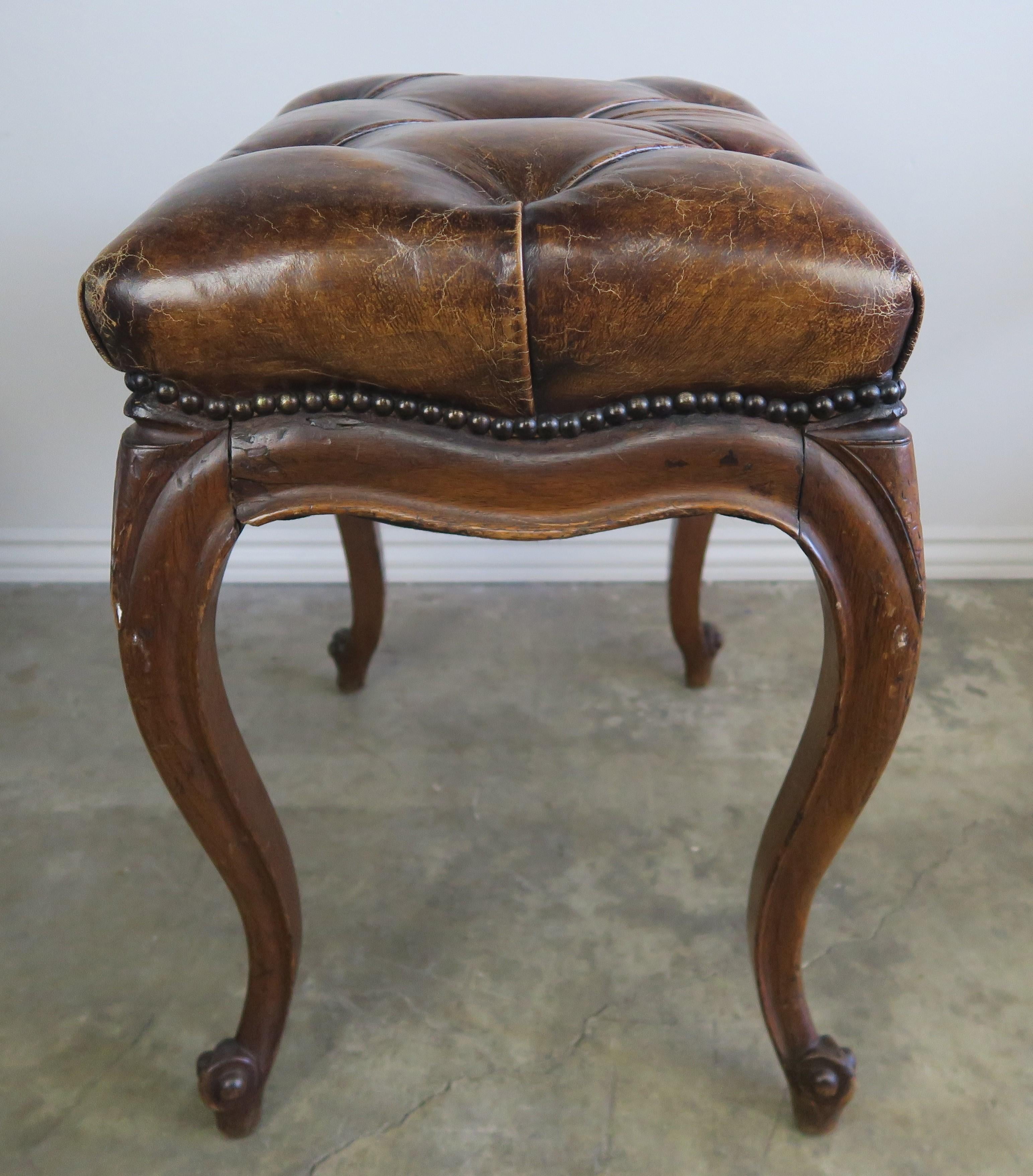 French Louis XV Style Leather Tufted Bench, circa 1930s 1