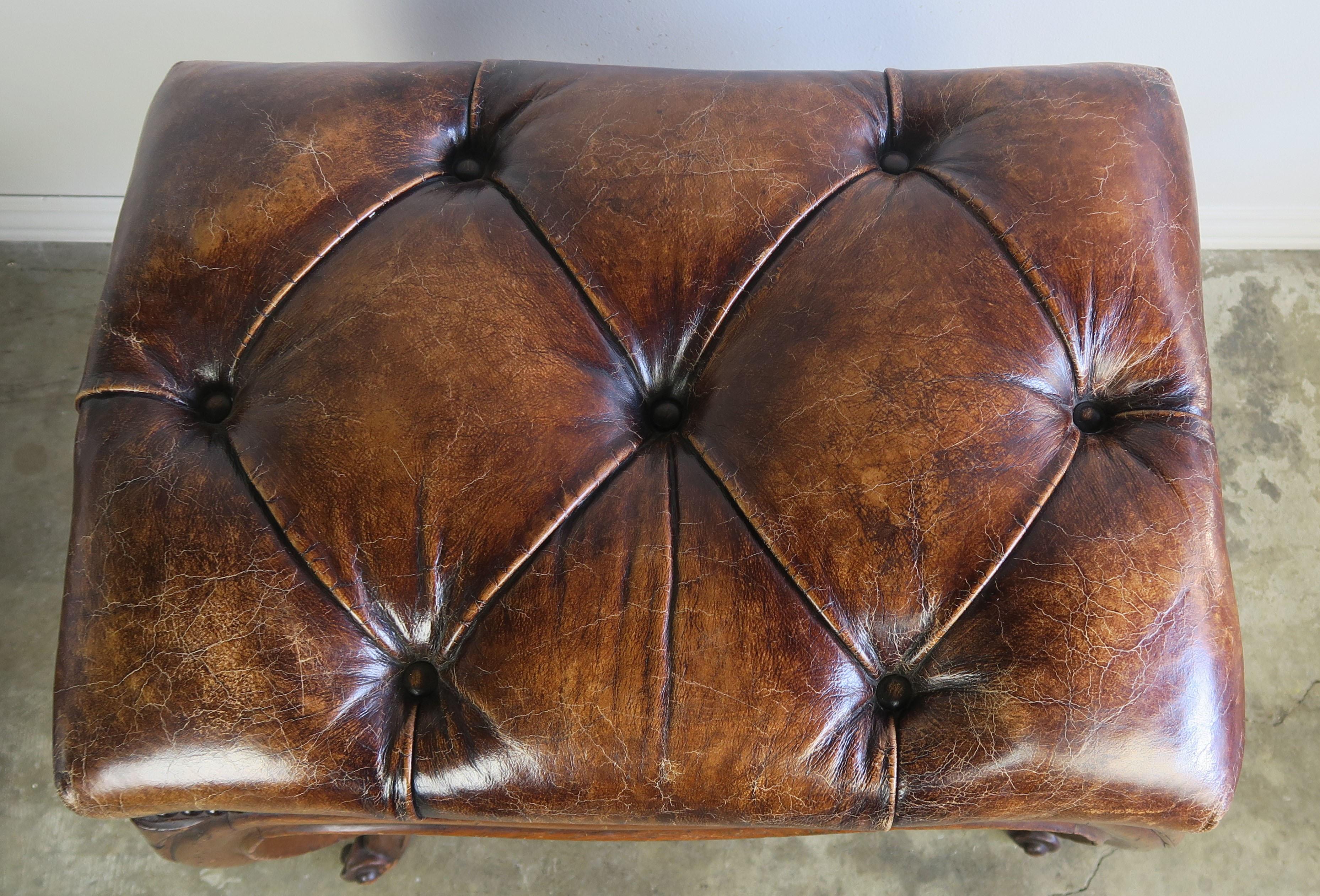 French Louis XV Style Leather Tufted Bench, circa 1930s 3