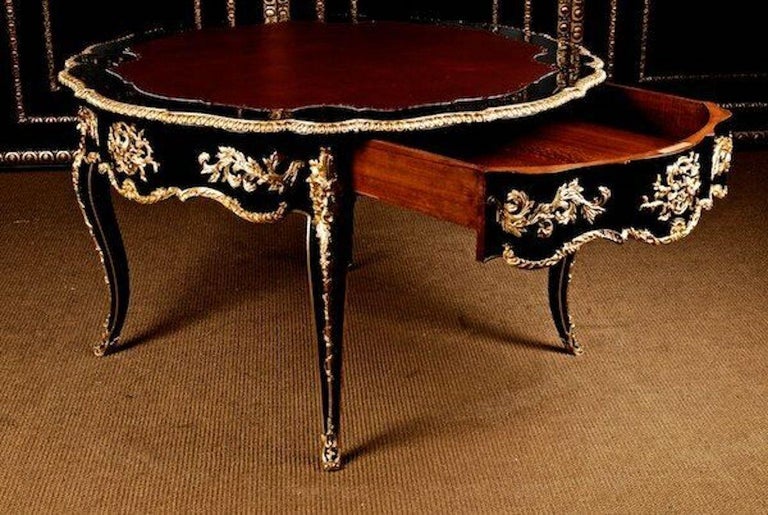 French antique Louis XV Style Lounge Table Black Polished, with Bronze Fittings For Sale 6