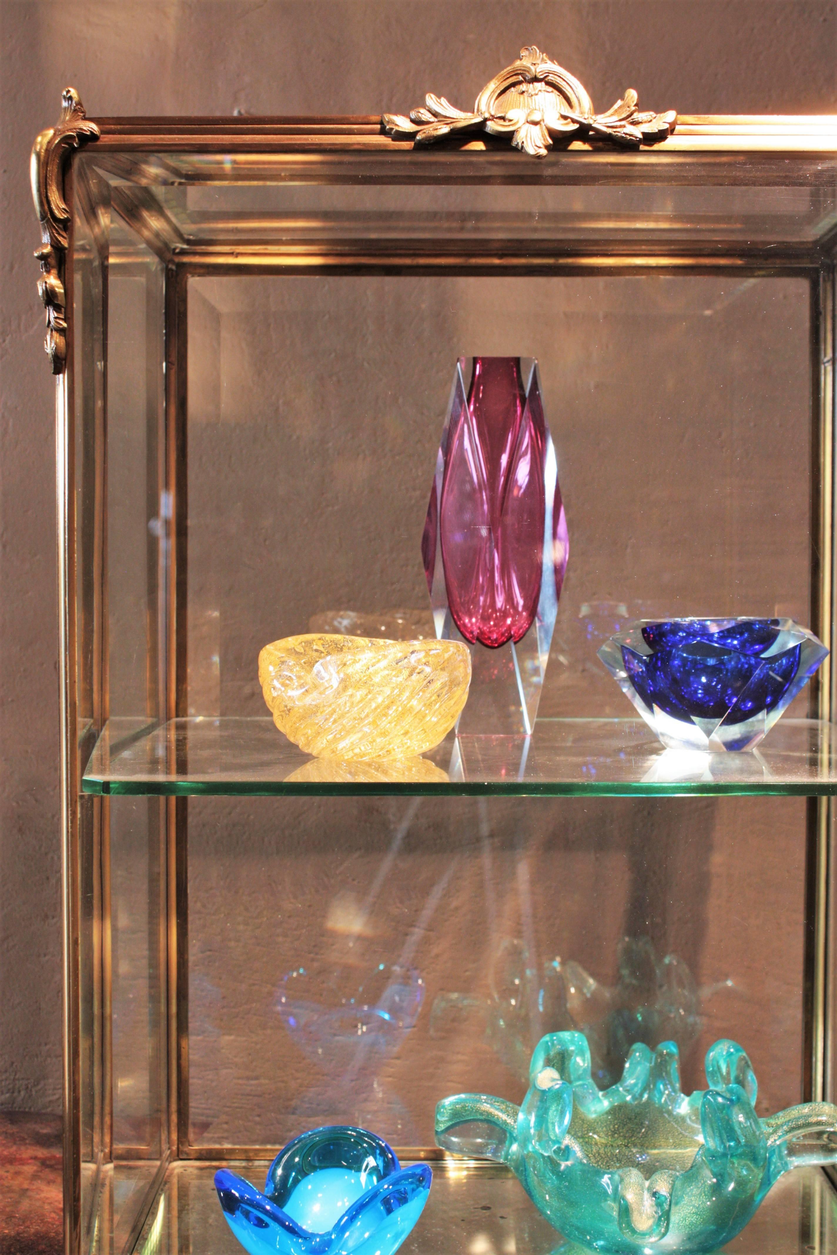 19th Century French Louis XV Style Jewelry Showcase or Vitrine in Bronze and Beveled Glass