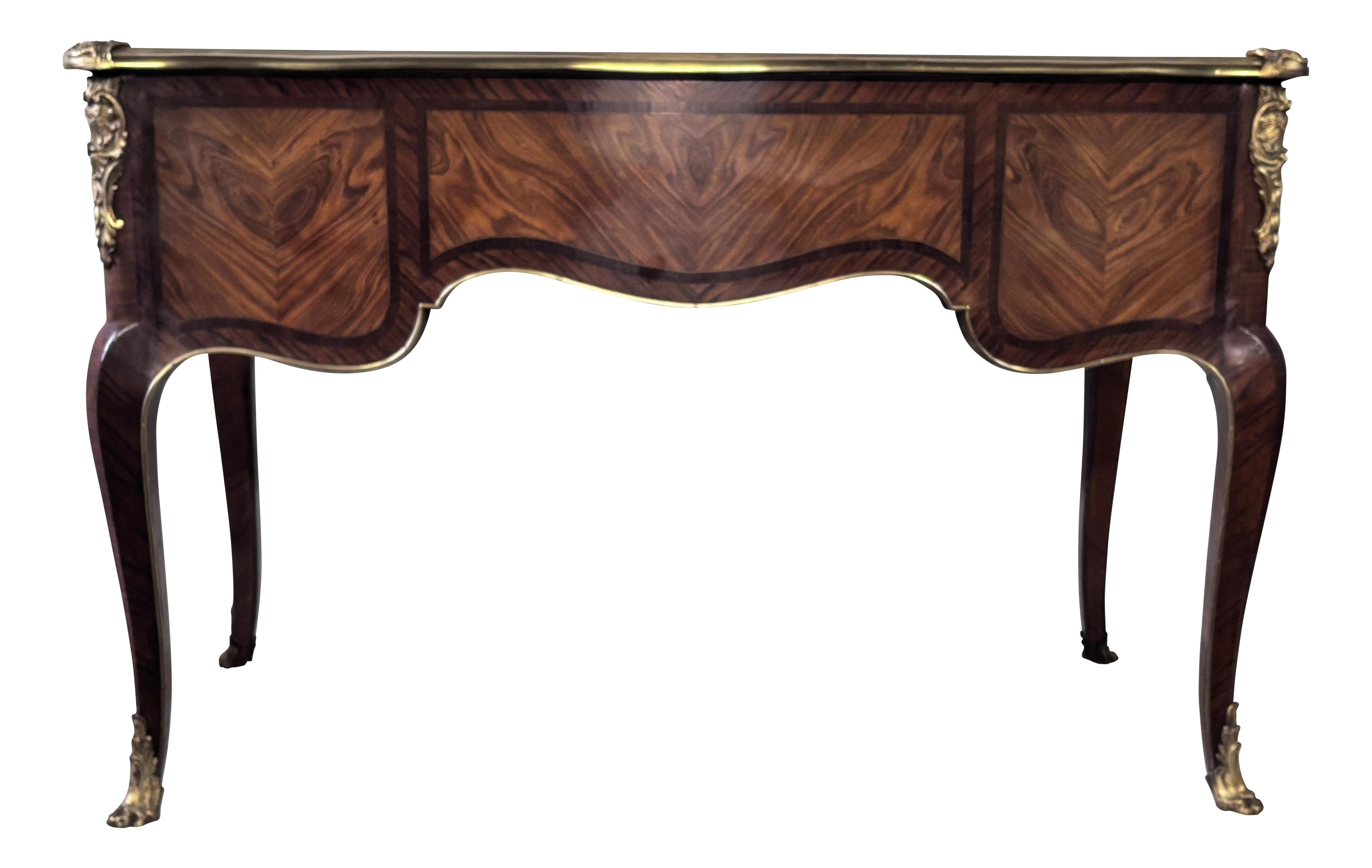 Table à écrire en acajou et bois de tulipier de style Louis XV en vente 1