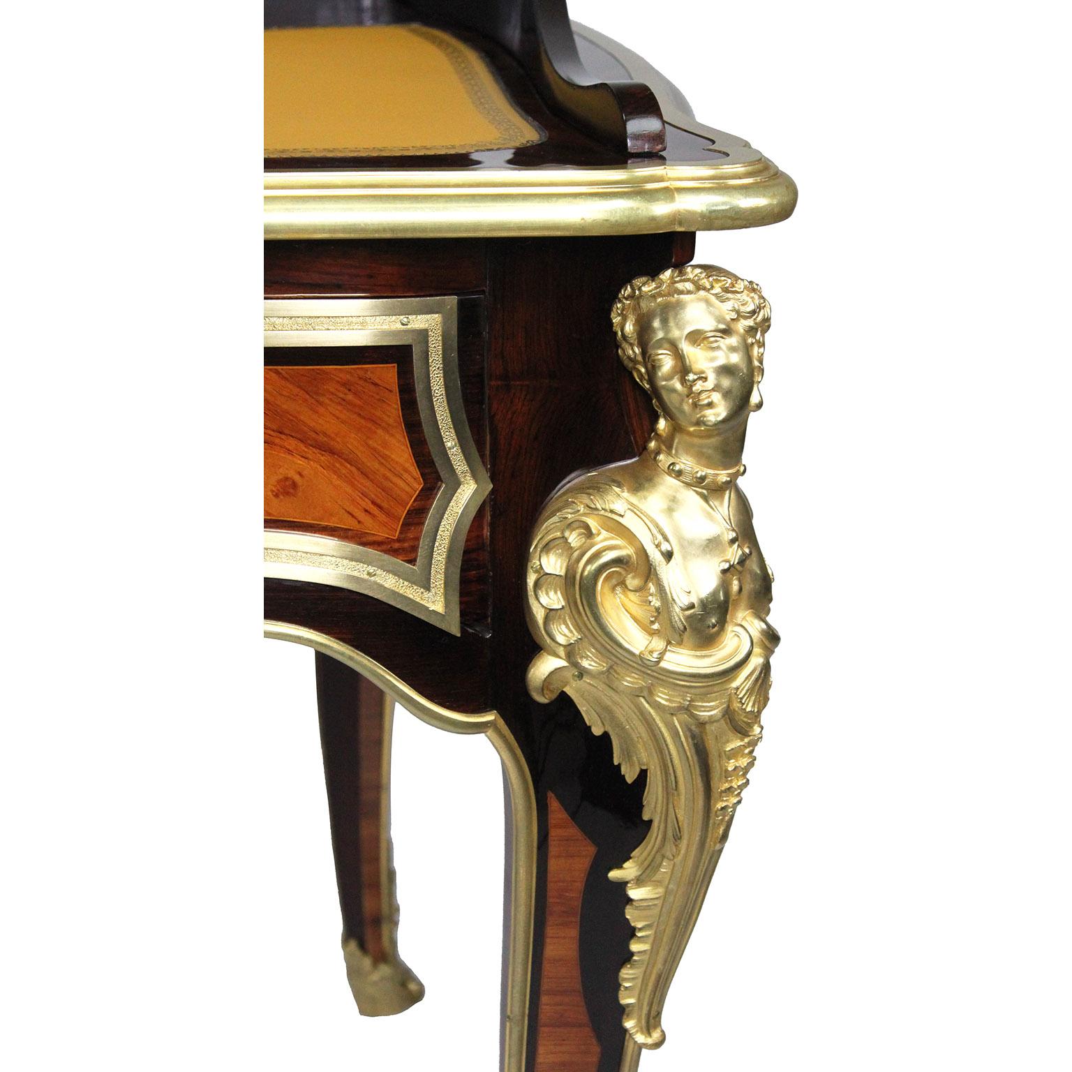 Scrivania in stile Luigi XV francese in mogano, legno satinato e bronzo dorato in vendita 4