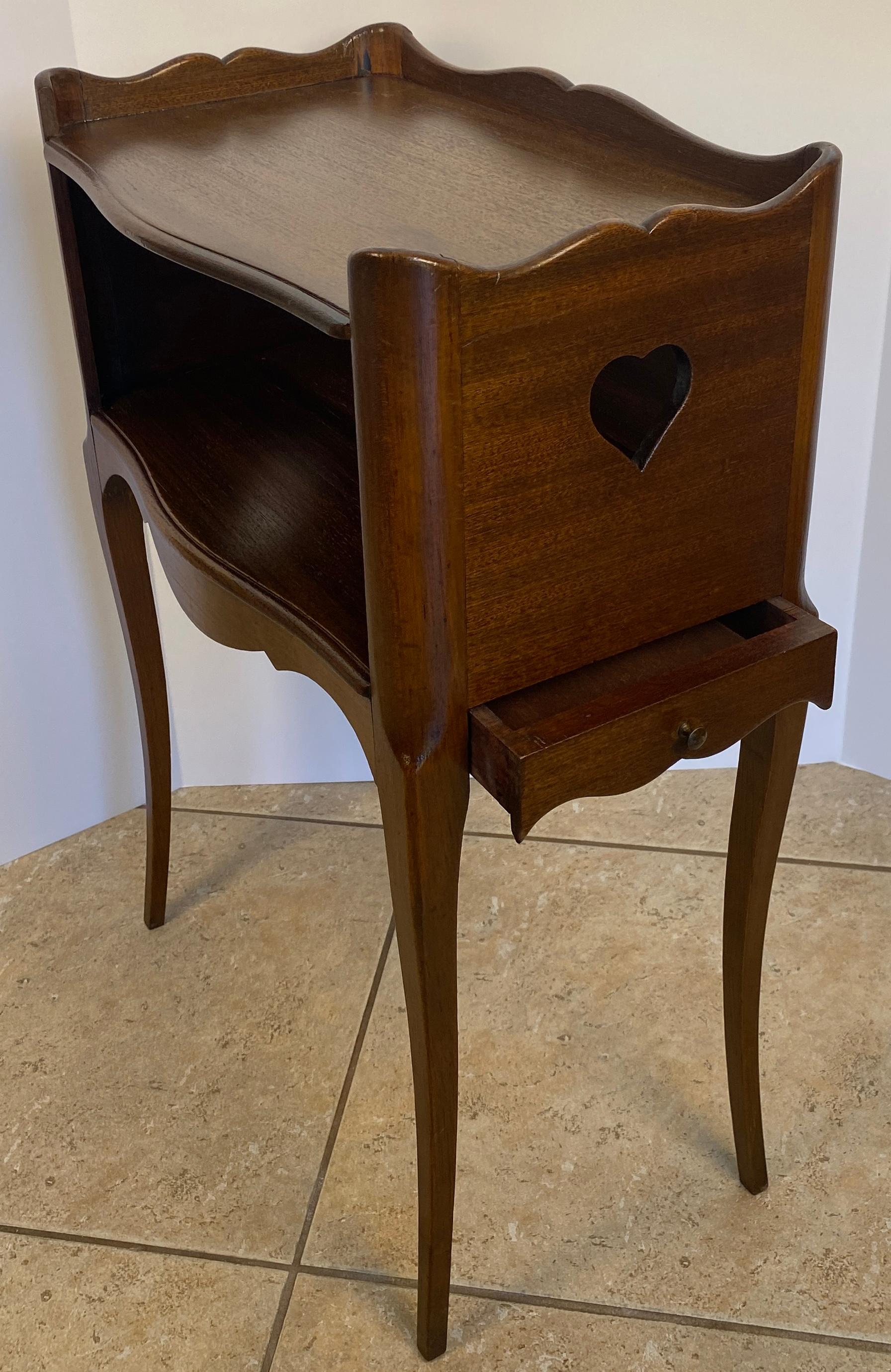 French Louis XV Style Mahogany Side Table or Nightstand For Sale 4