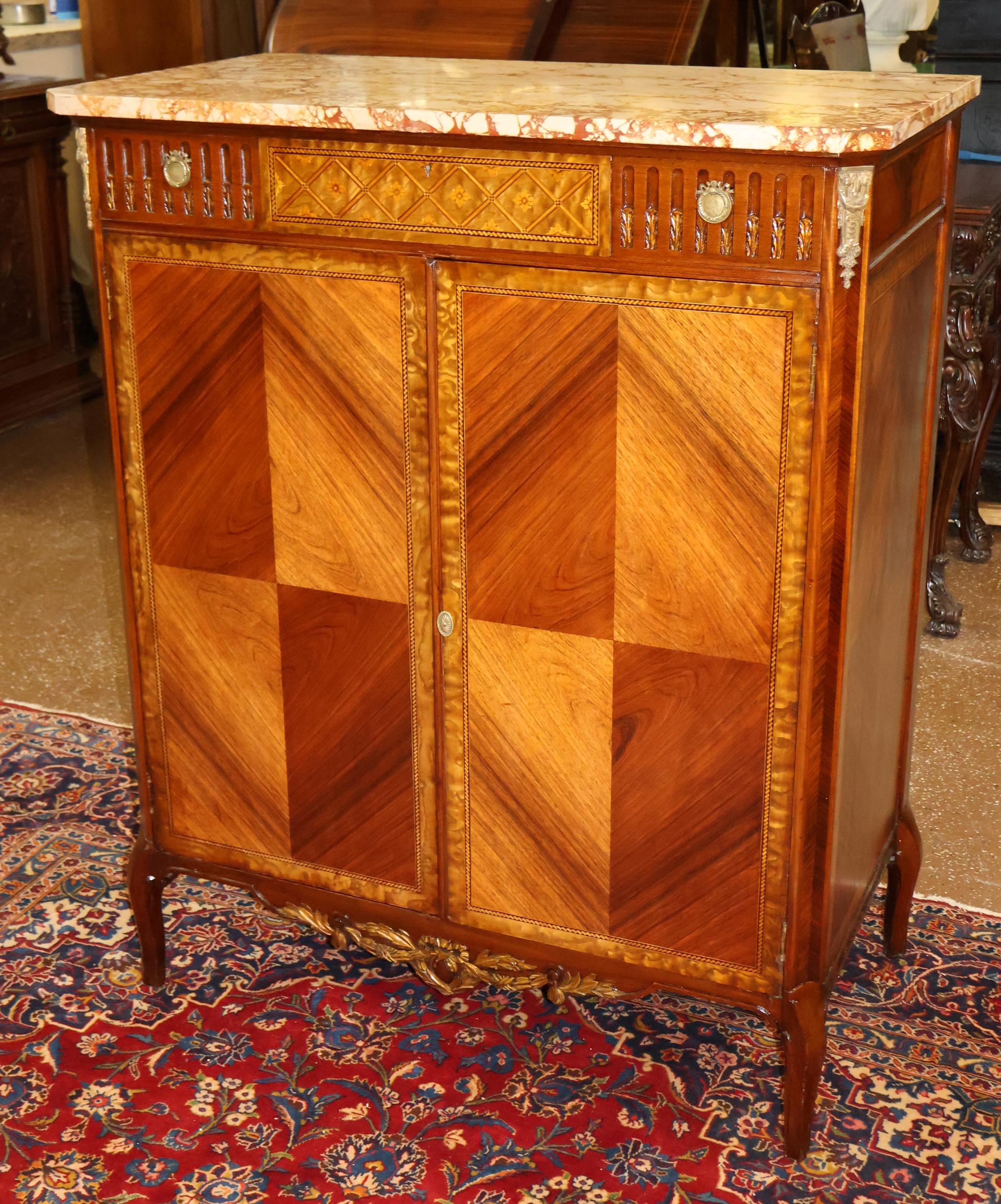 French Louis XV Style Marble Top Inlaid High Dresser High Chest Circa 1920's

Dimensions : 41