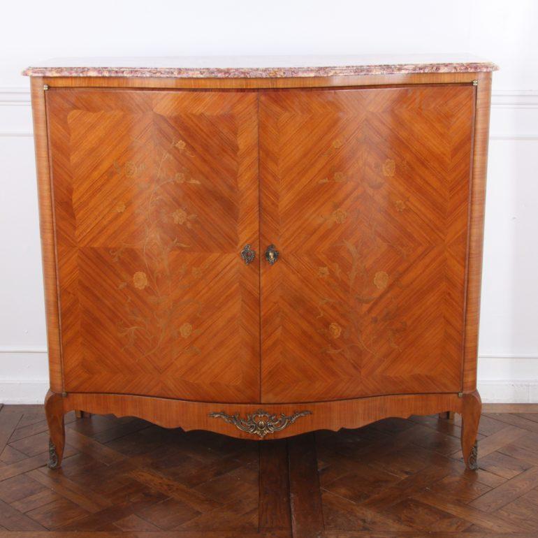 French Louis XV-Style Marquetry Cabinet In Good Condition In Vancouver, British Columbia