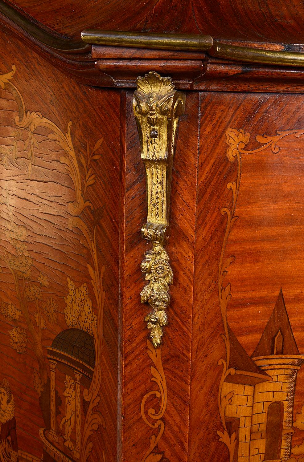 Französischer Beistellschrank mit Intarsien im Louis-XV-Stil, 19. Jahrhundert im Angebot 5
