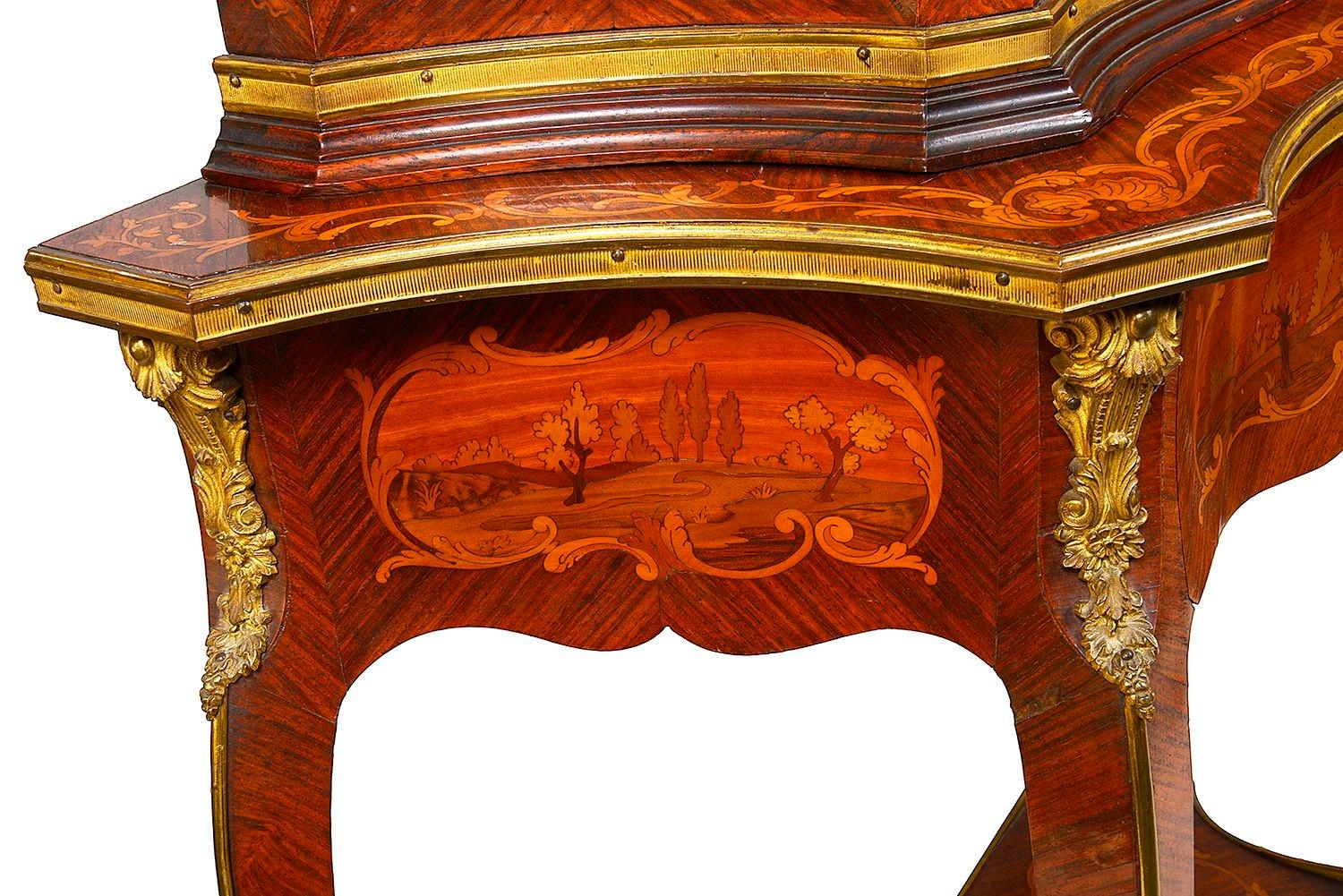 Acajou Meuble de rangement d'appoint français de style Louis XV en marqueterie, 19ème siècle en vente
