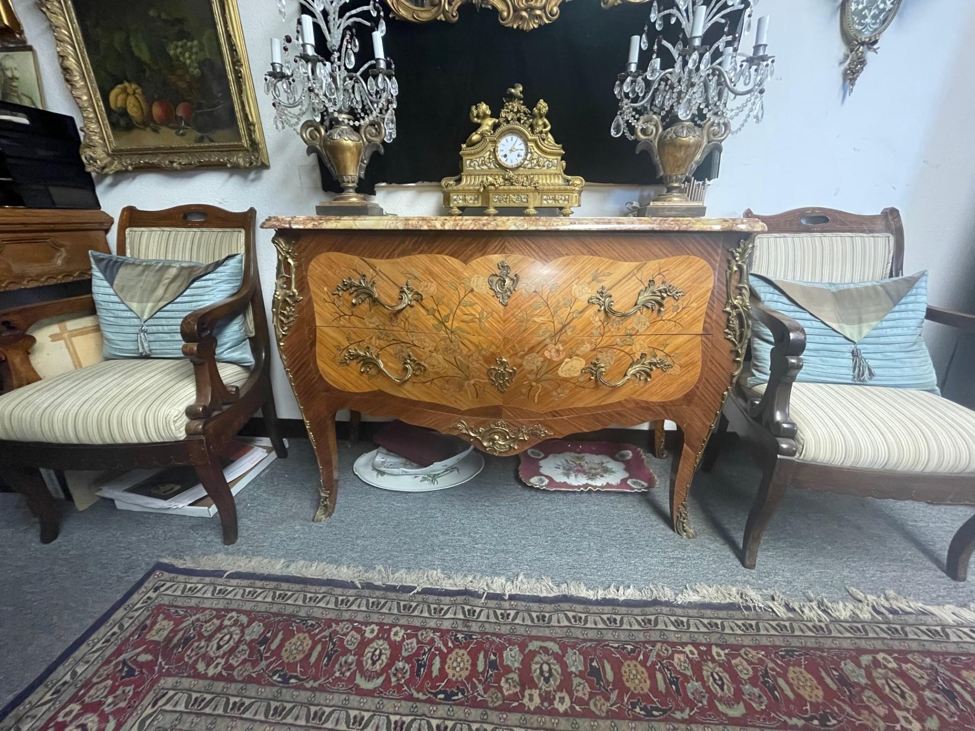 French Louis XV Style Marquetry Kingwood Commode, 19 Century  5
