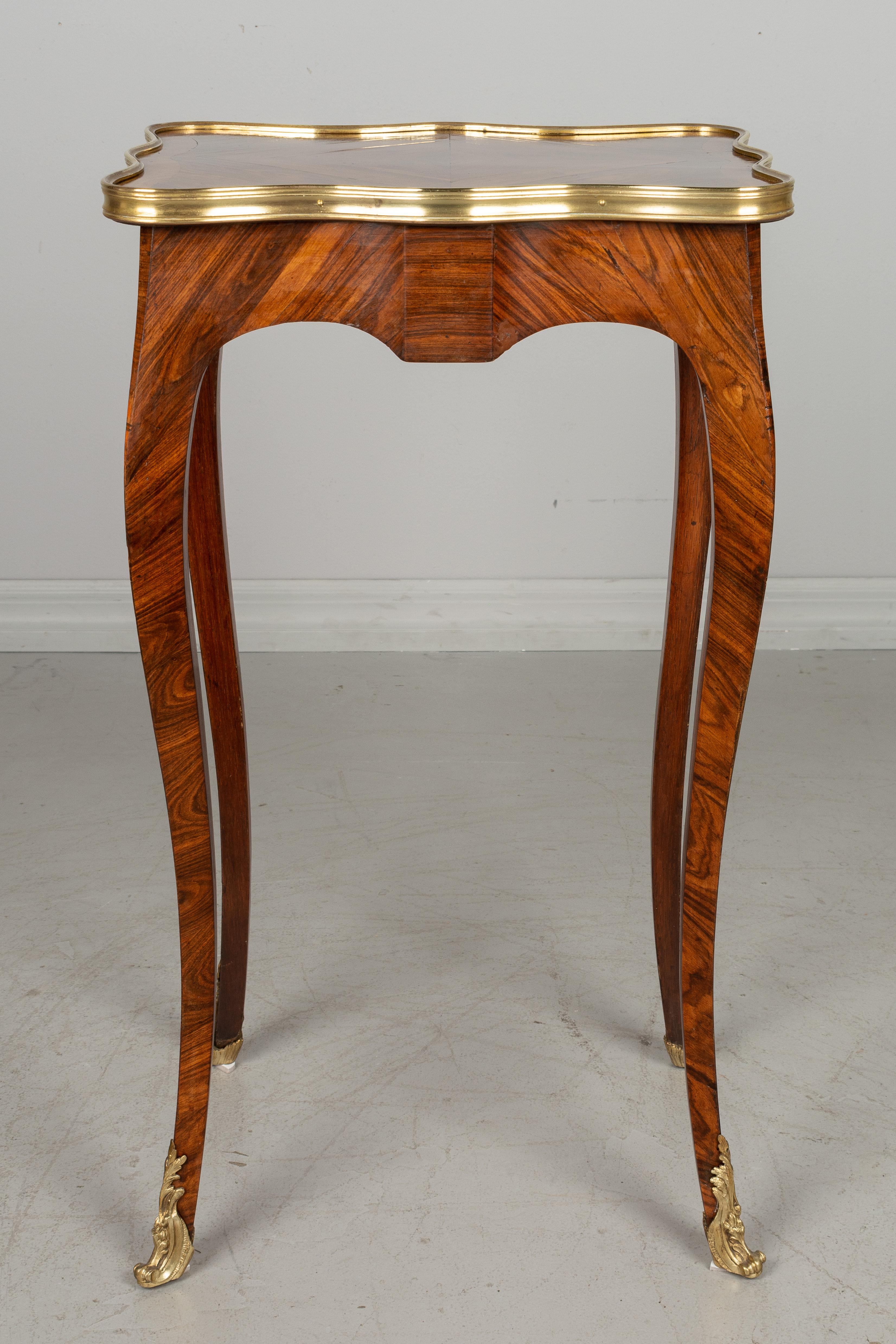 French Louis XV Style Marquetry Side Table In Good Condition In Winter Park, FL