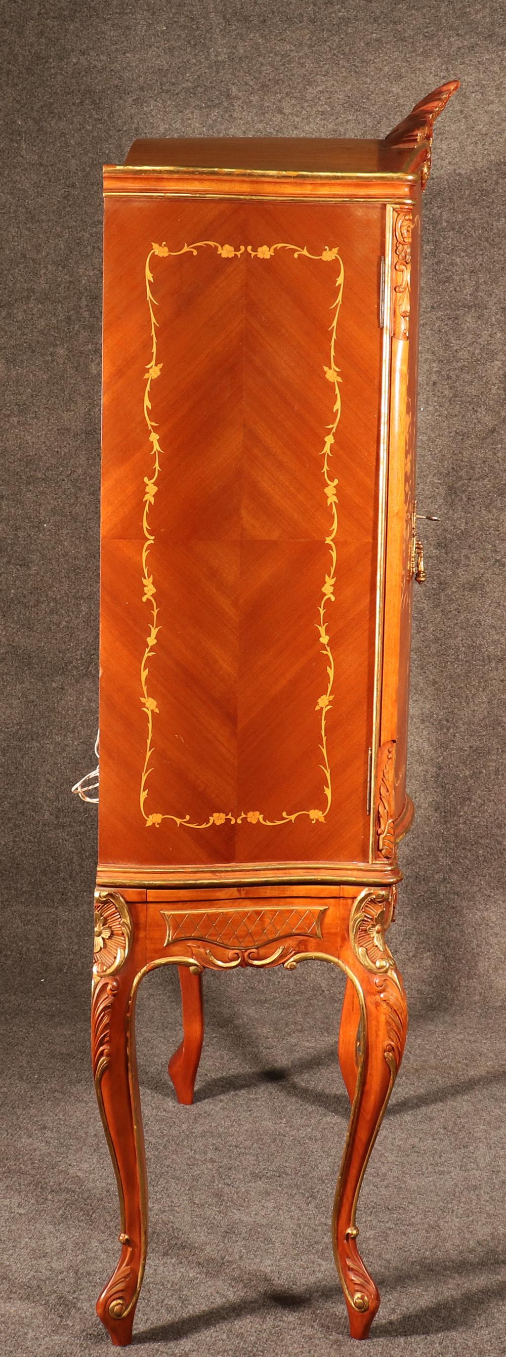 French Louis XV Style Mirrored Satinwood Liquor Cabinet Martini Bar In Good Condition In Swedesboro, NJ
