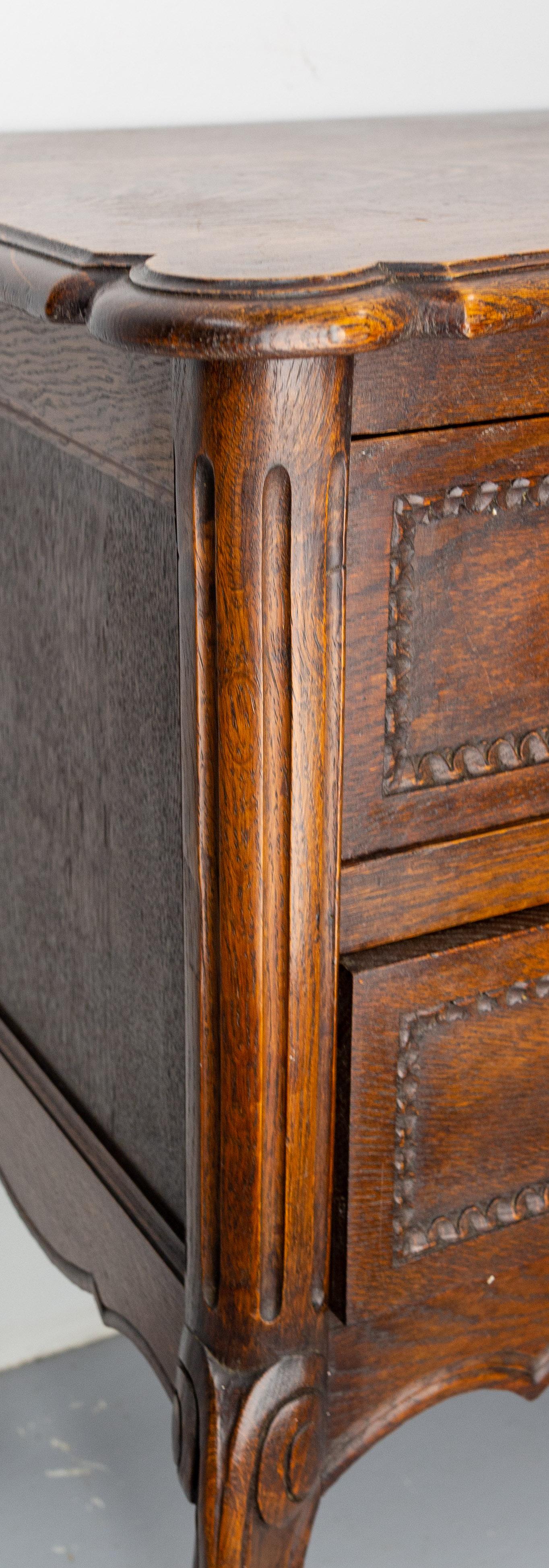 French Louis XV Style Oak Commode Chest of Drawers, circa 1940 For Sale 6