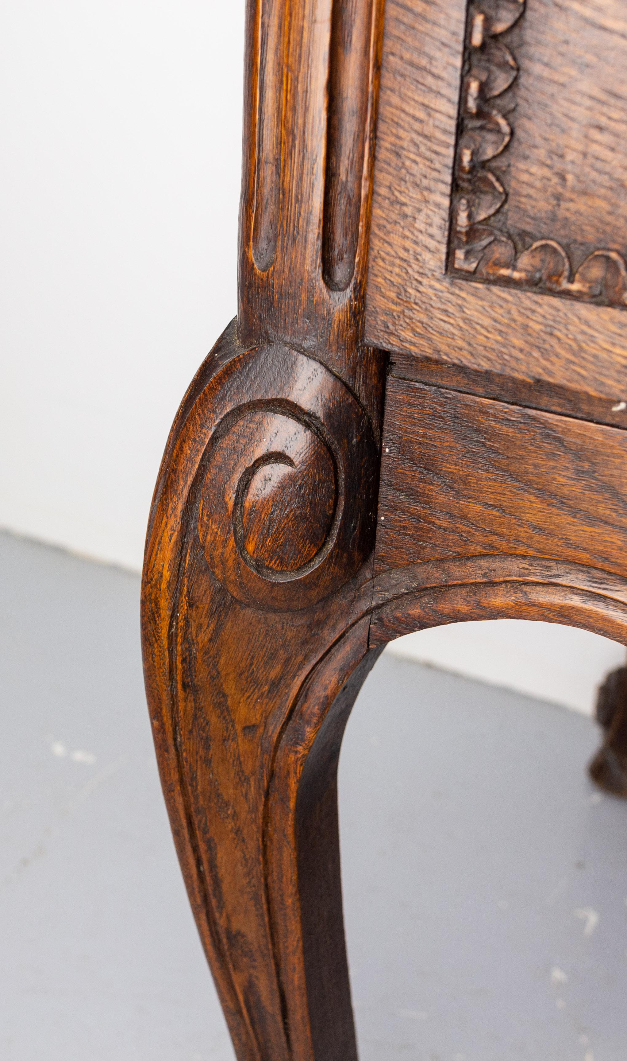 French Louis XV Style Oak Commode Chest of Drawers, circa 1940 For Sale 7