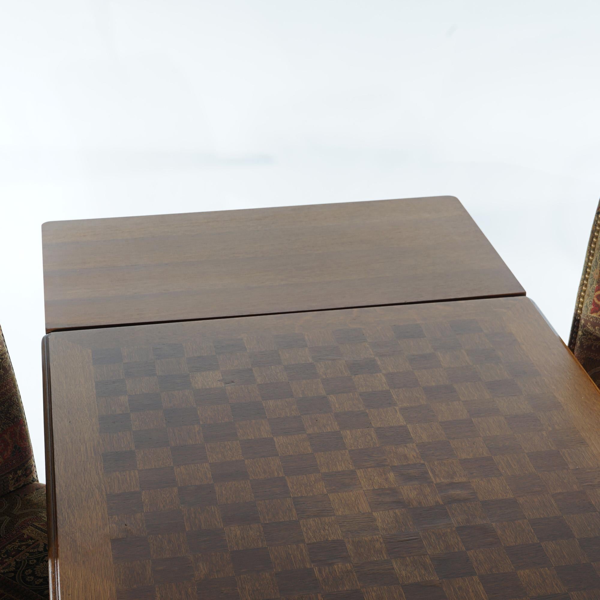 Table de salle à manger à tiroirs en parqueterie de chêne de style Louis XV et 4 chaises à haut dossier en vente 3