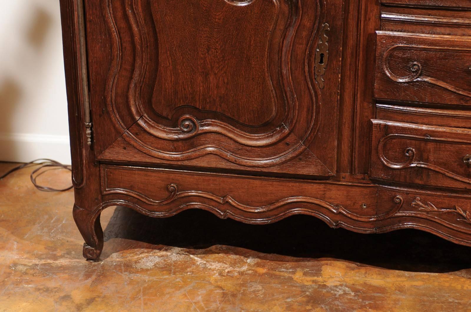 French Louis XV Style Oak Sideboard with Scrolled Motifs, Late 18th Century 7