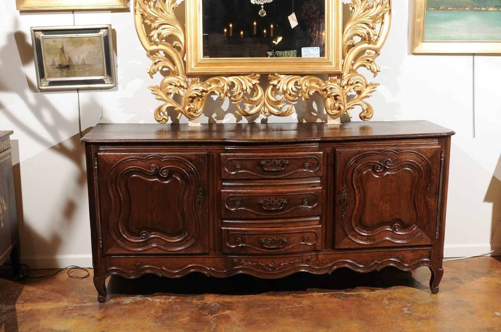 French Louis XV Style Oak Sideboard with Scrolled Motifs, Late 18th Century In Good Condition In Atlanta, GA
