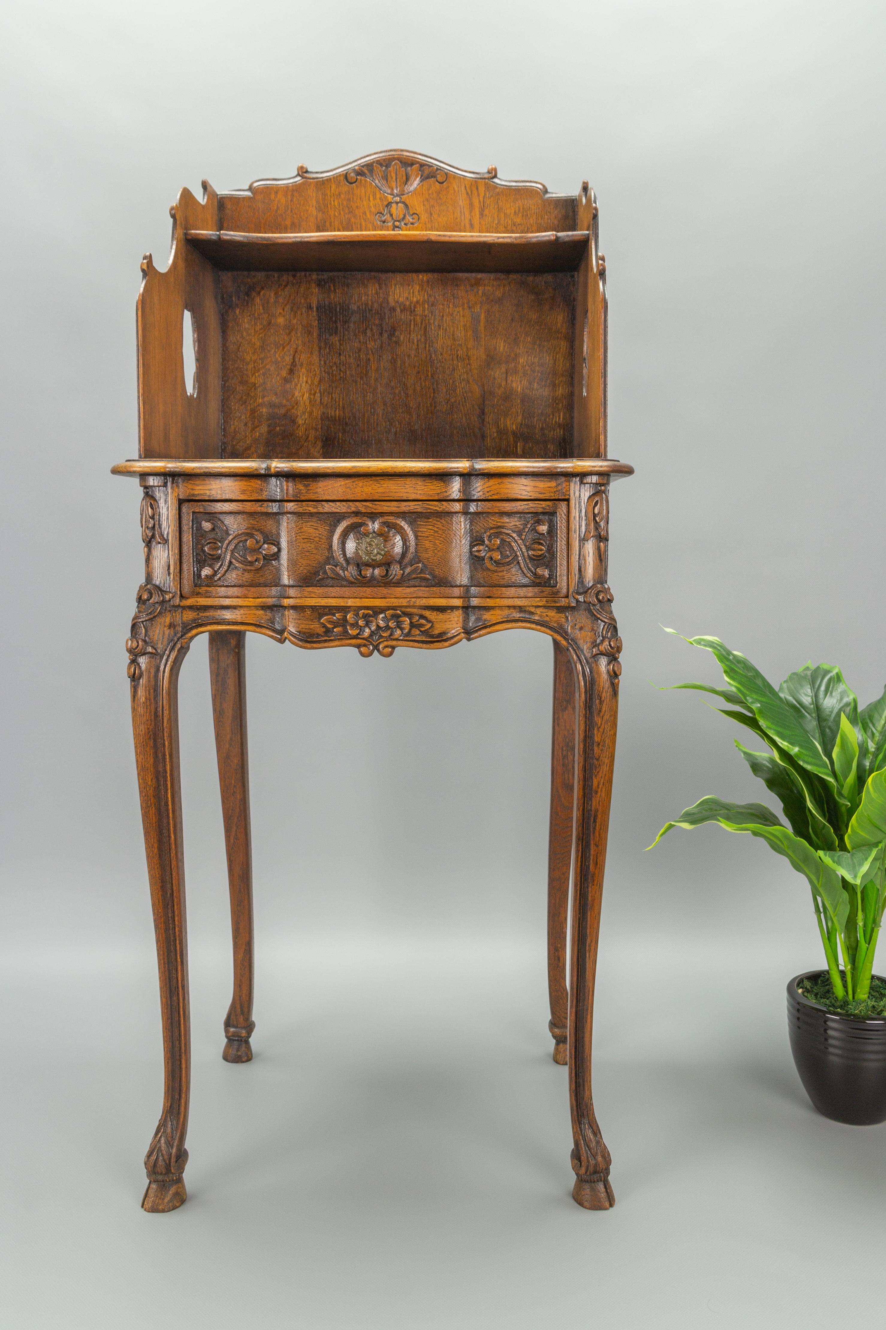 French Louis XV Style Oakwood Nightstand or Side Table 5
