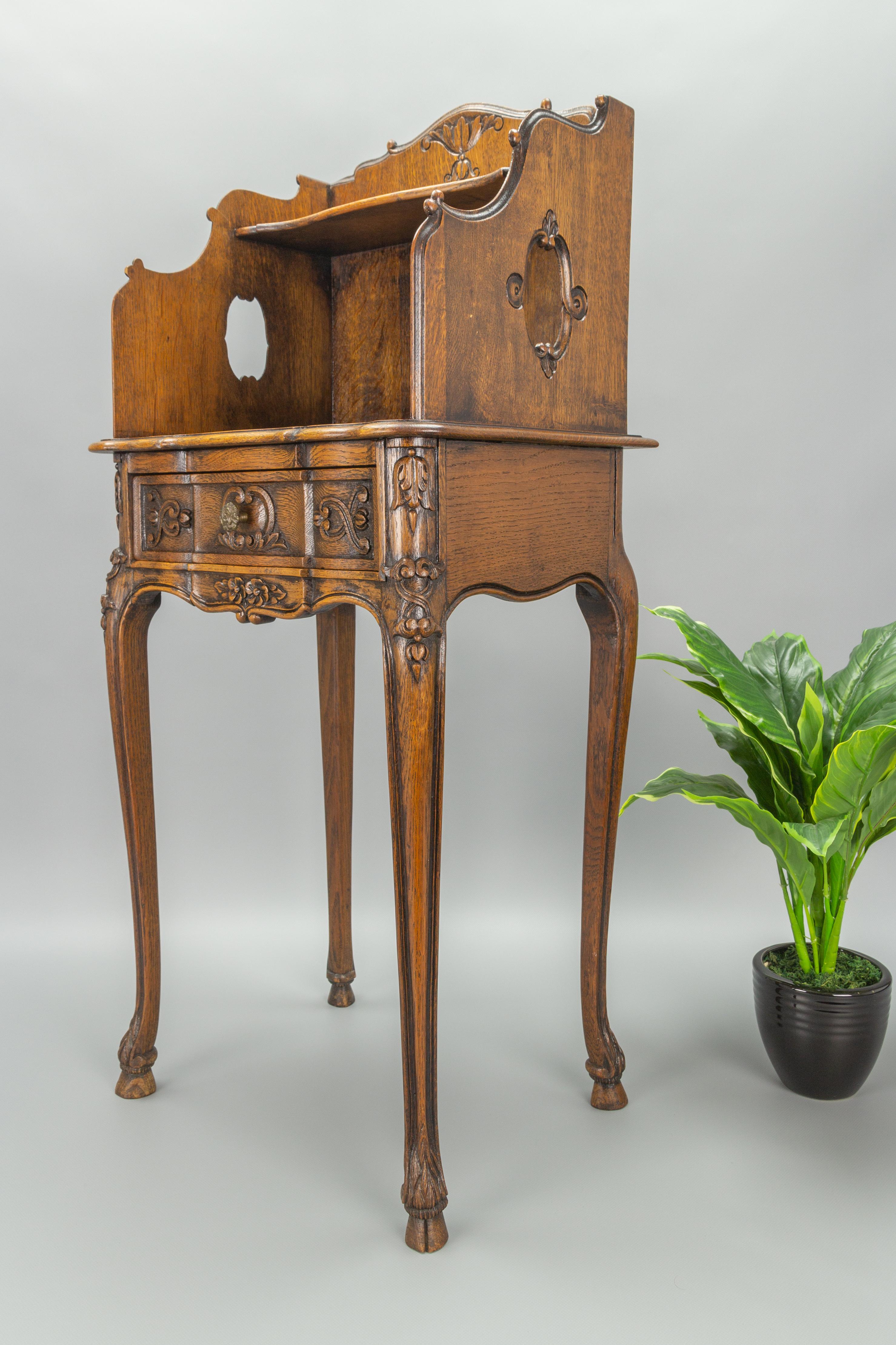 French Louis XV Style Oakwood Nightstand or Side Table 4